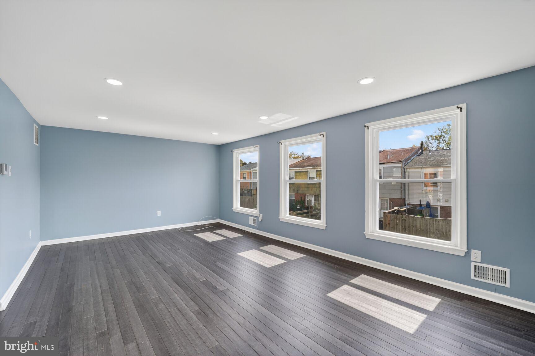 PINEWOOD - Residential