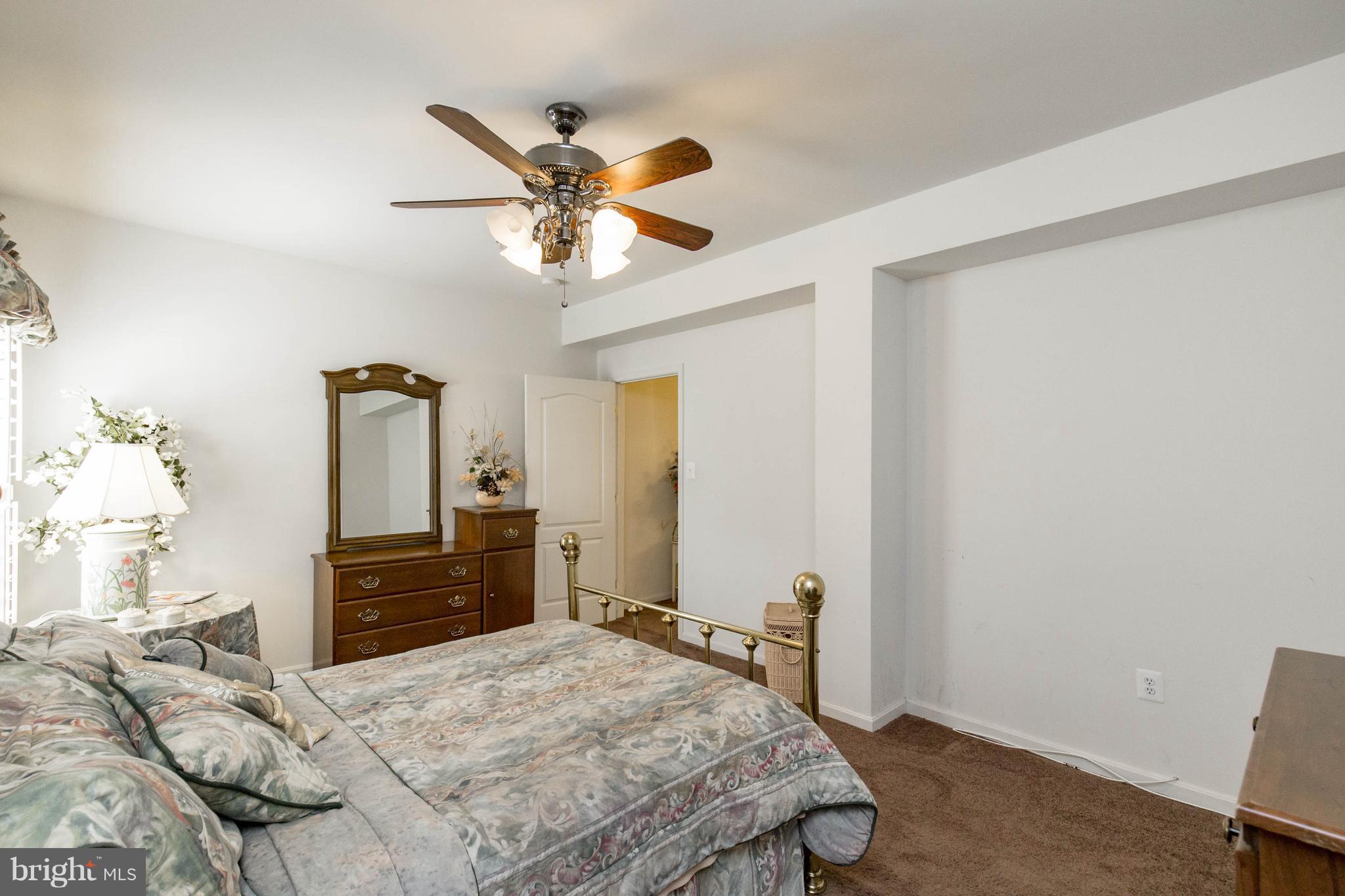 WATERFORD COVE-PLAT 1> - Residential Lease