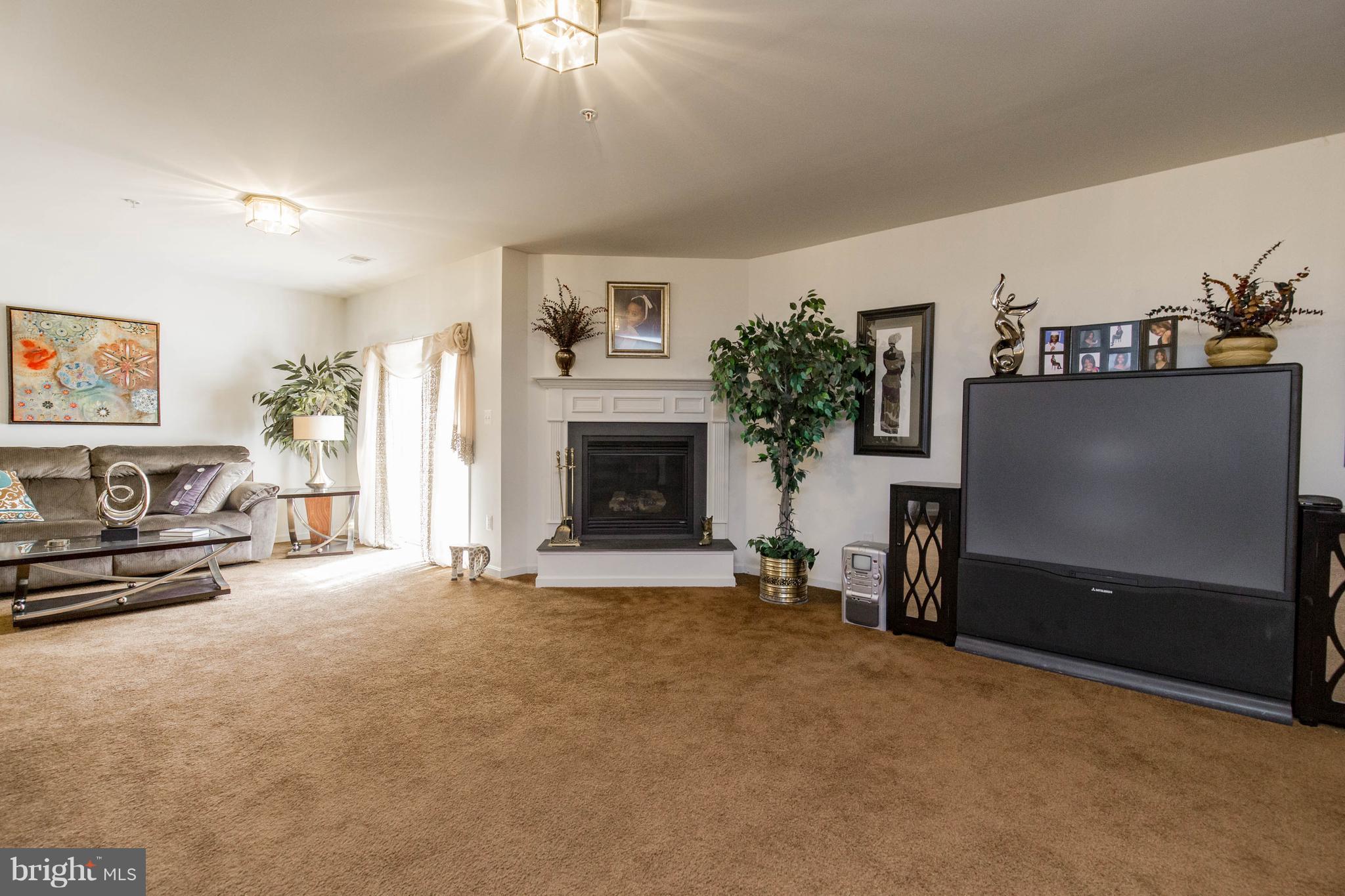 WATERFORD COVE-PLAT 1> - Residential Lease