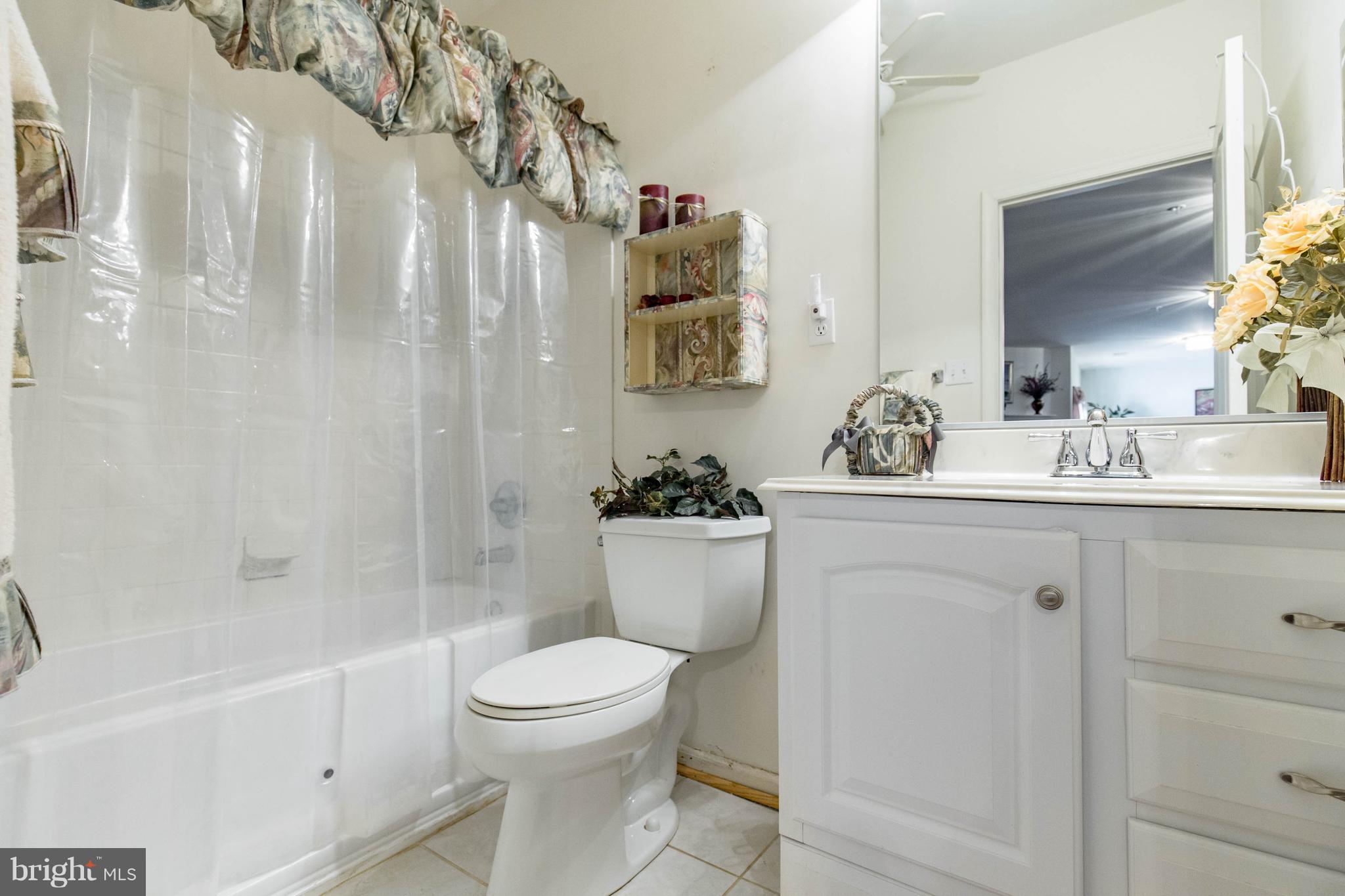 WATERFORD COVE-PLAT 1> - Residential Lease