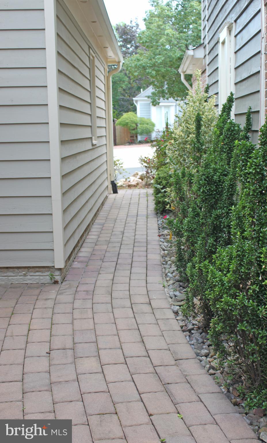 OAK MARR COURTS - Residential Lease