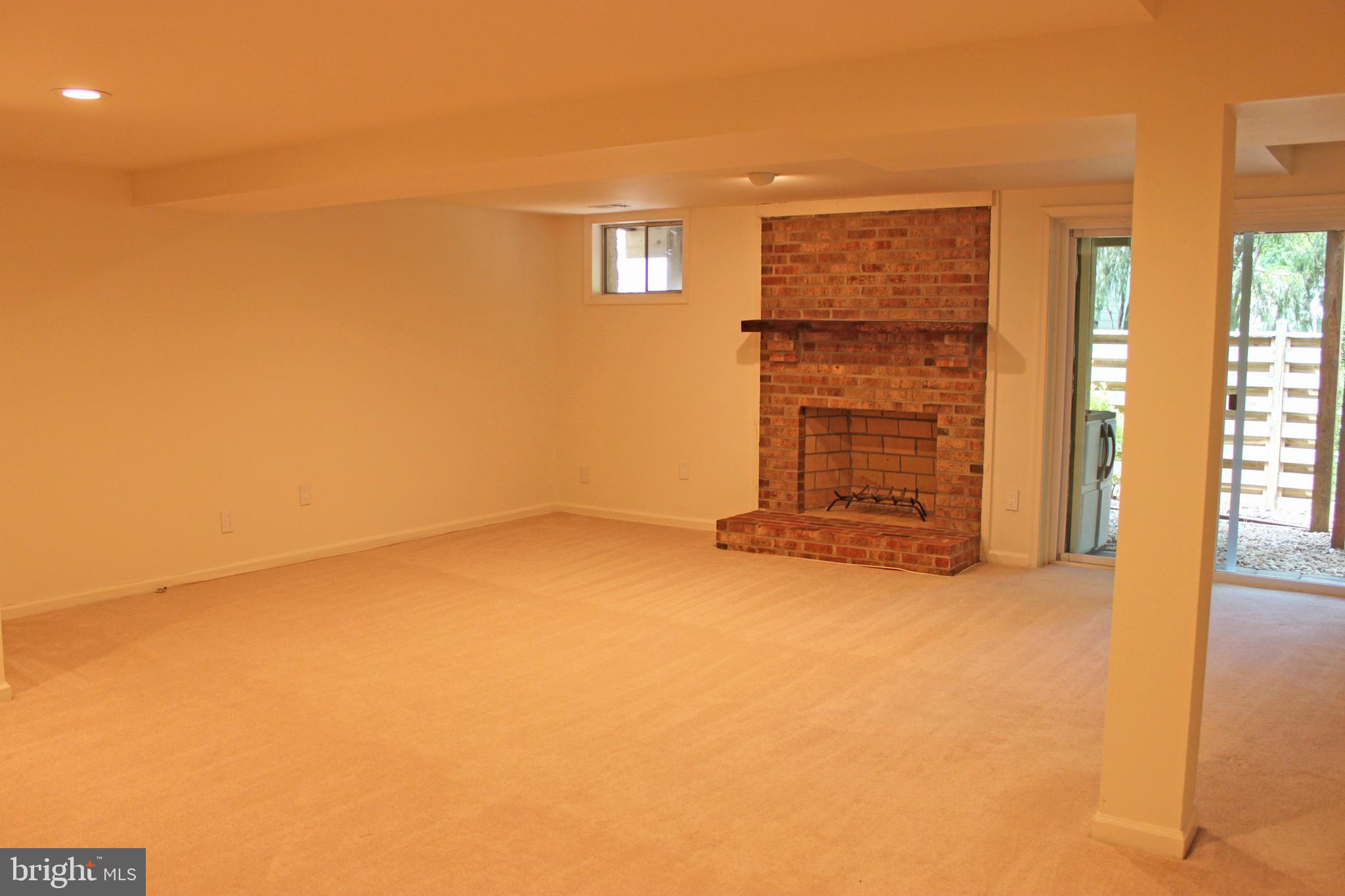 OAK MARR COURTS - Residential Lease