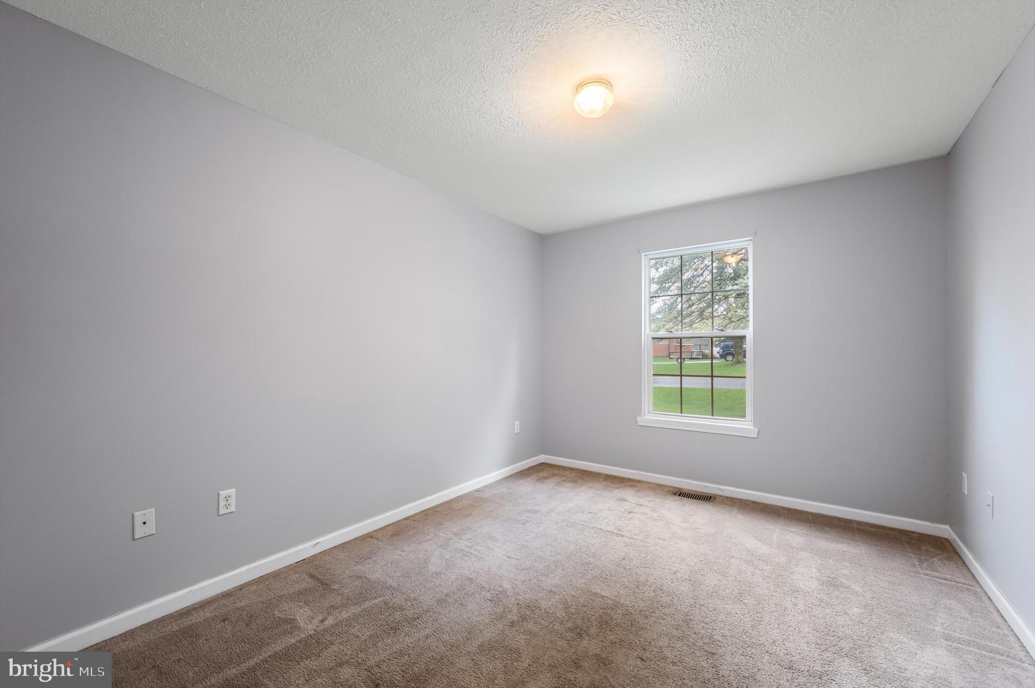 PIKEVIEW ACRES WEST - Residential