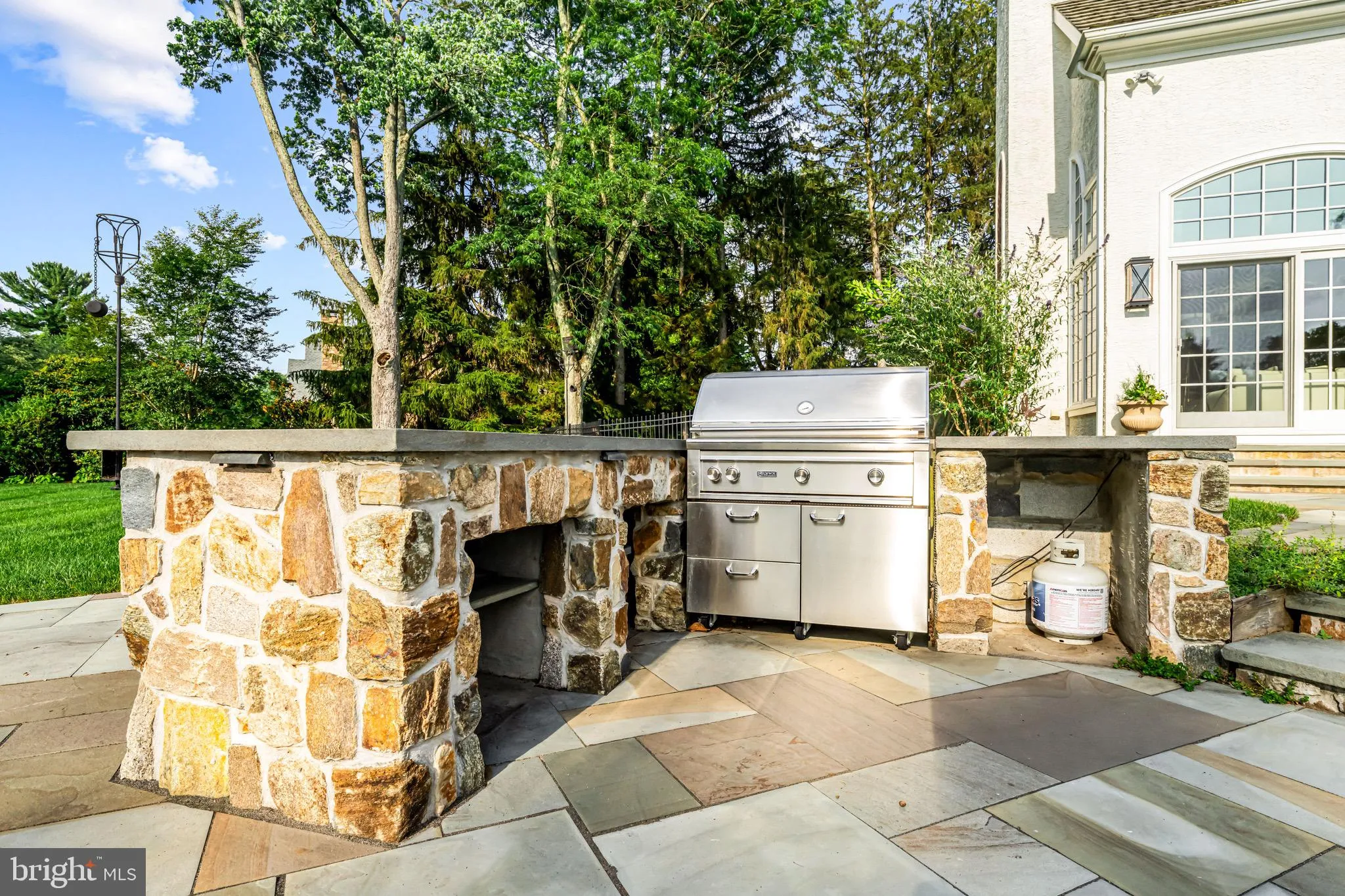 Newtown Square, Pennsylvania 19073, United States, 5 Bedrooms Bedrooms, ,7 BathroomsBathrooms,Residential,Pending,156579