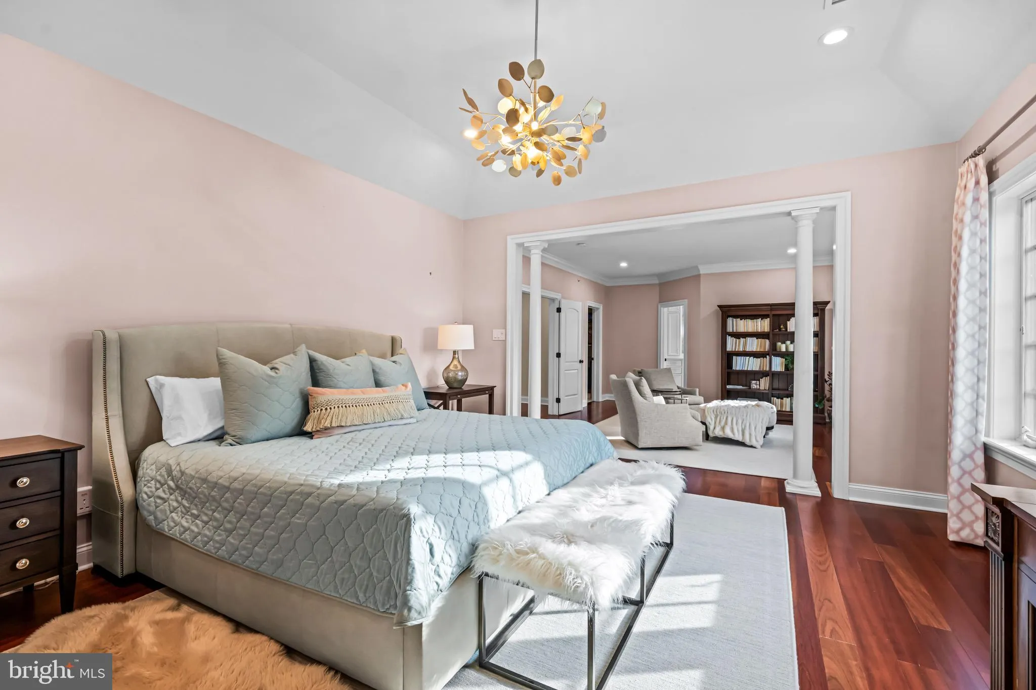 Newtown Square, Pennsylvania 19073, United States, 5 Bedrooms Bedrooms, ,7 BathroomsBathrooms,Residential,Pending,156579