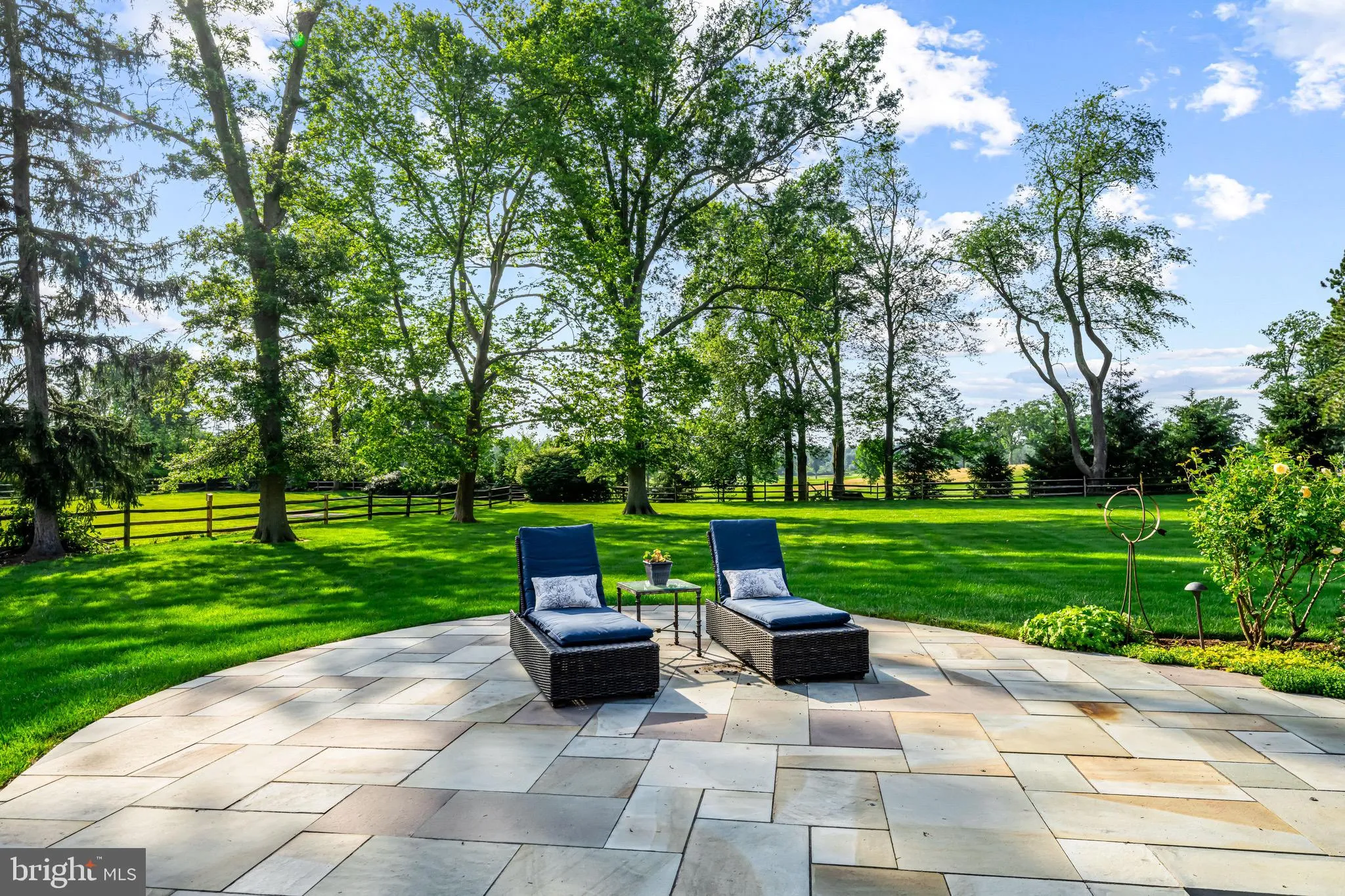 Newtown Square, Pennsylvania 19073, United States, 5 Bedrooms Bedrooms, ,7 BathroomsBathrooms,Residential,Pending,156579