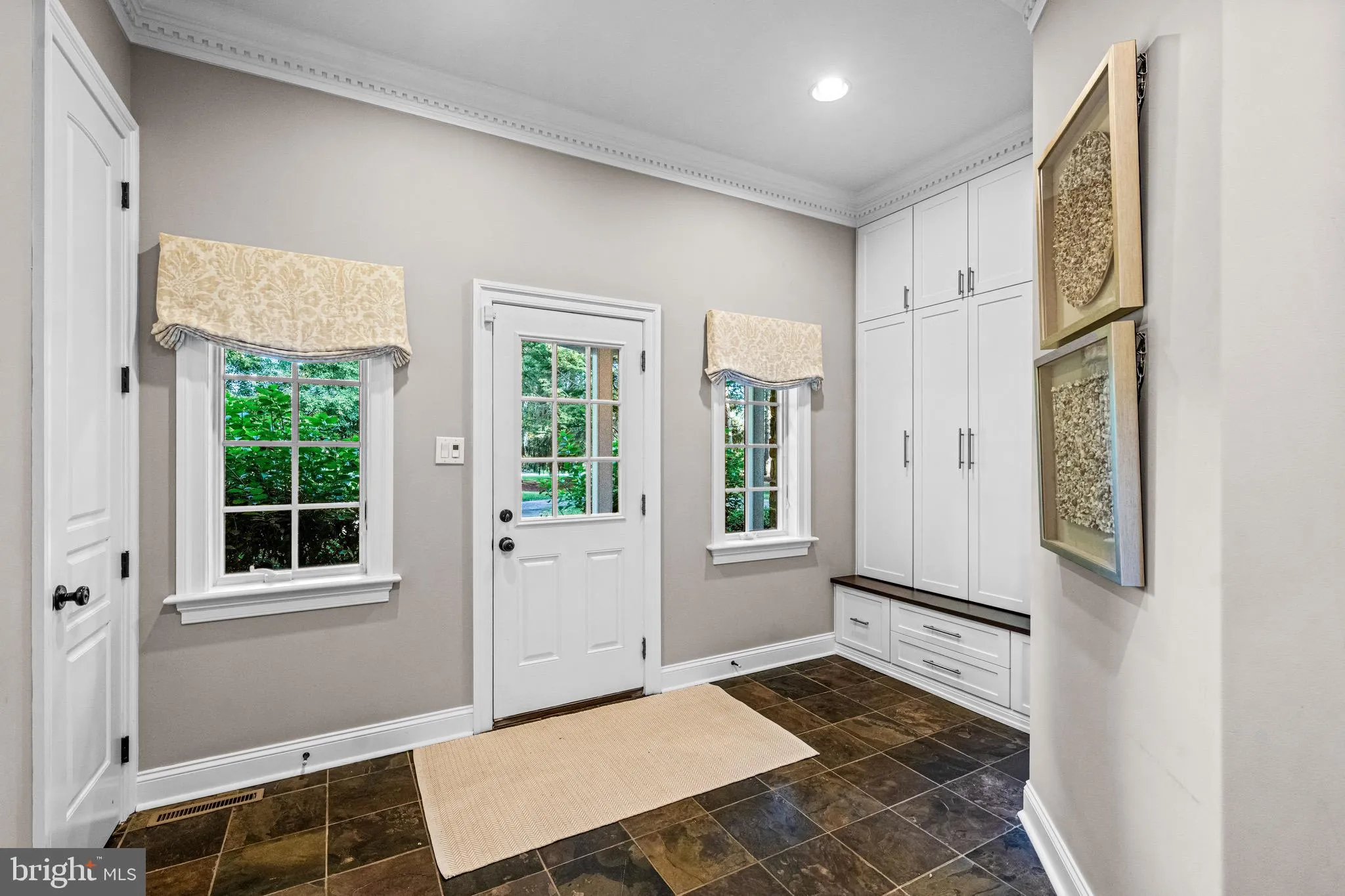 Newtown Square, Pennsylvania 19073, United States, 5 Bedrooms Bedrooms, ,7 BathroomsBathrooms,Residential,Pending,156579