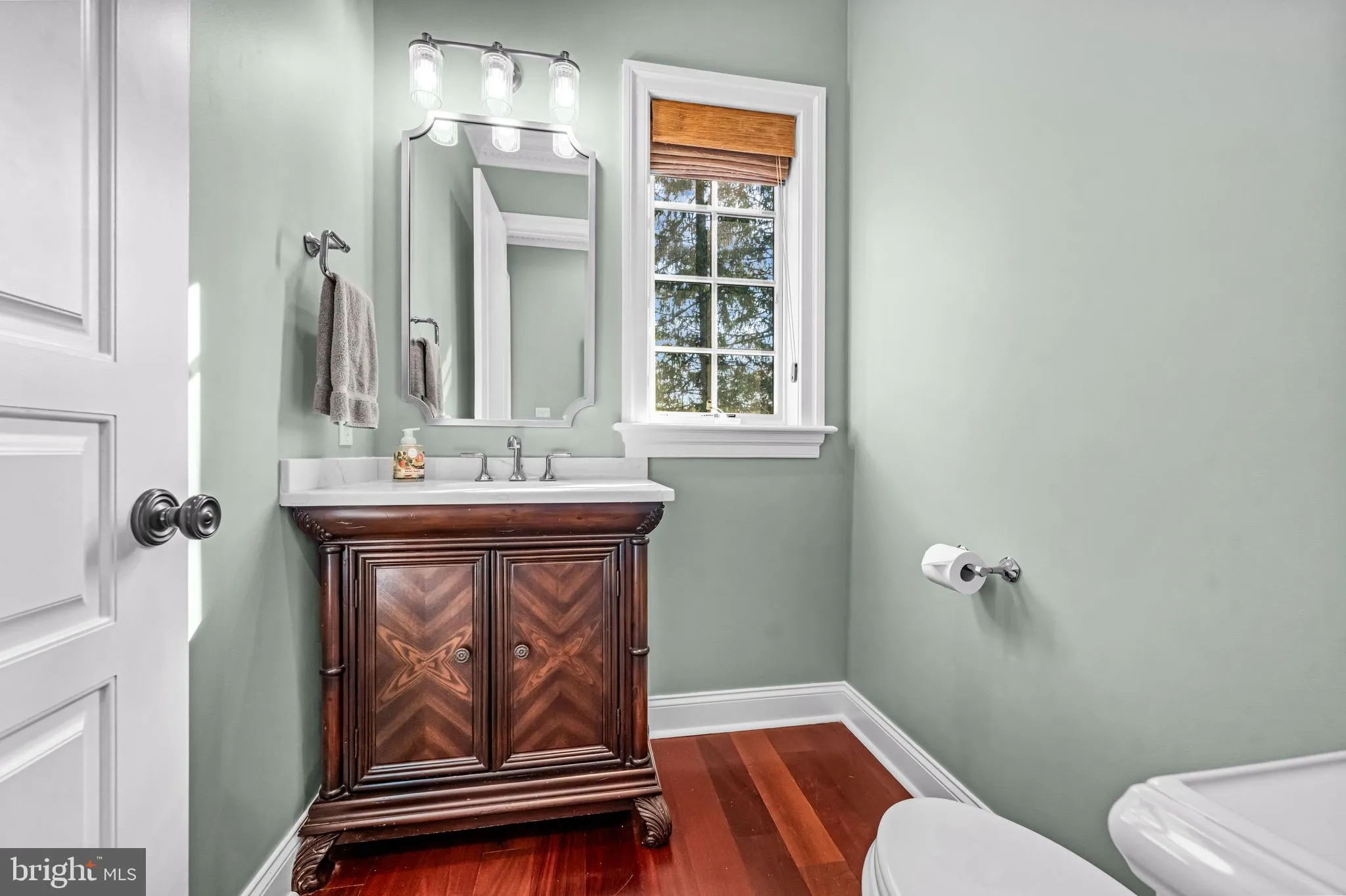 Newtown Square, Pennsylvania 19073, United States, 5 Bedrooms Bedrooms, ,7 BathroomsBathrooms,Residential,Pending,156579