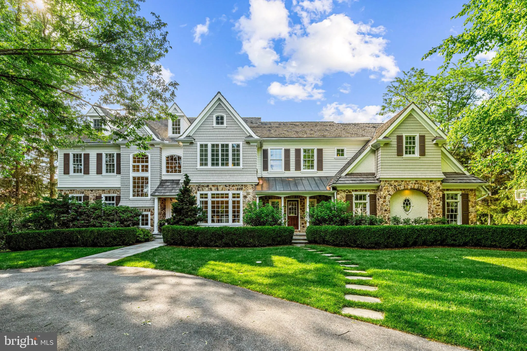 Newtown Square, Pennsylvania 19073, United States, 5 Bedrooms Bedrooms, ,7 BathroomsBathrooms,Residential,Pending,156579