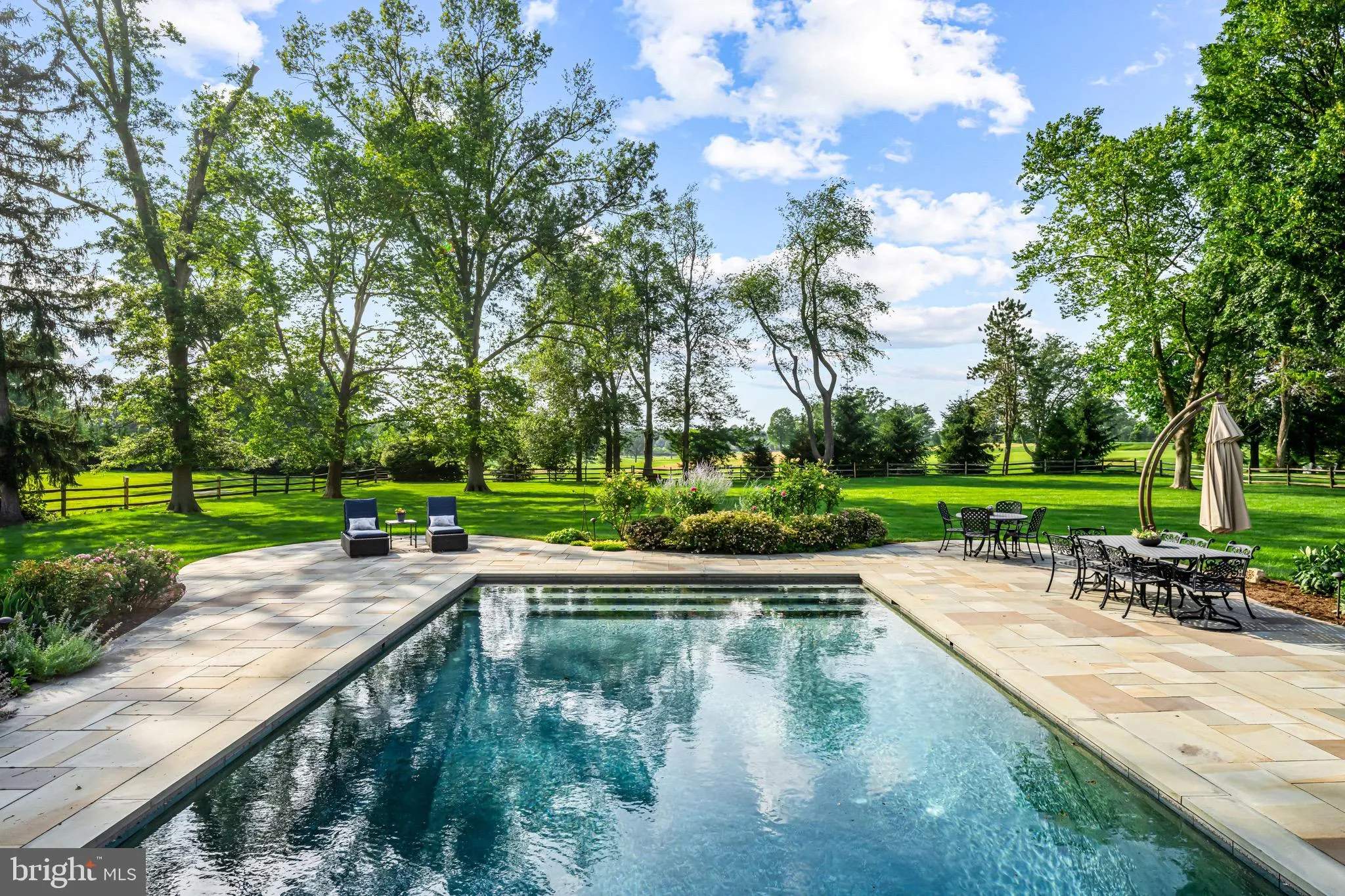 Newtown Square, Pennsylvania 19073, United States, 5 Bedrooms Bedrooms, ,7 BathroomsBathrooms,Residential,Pending,156579