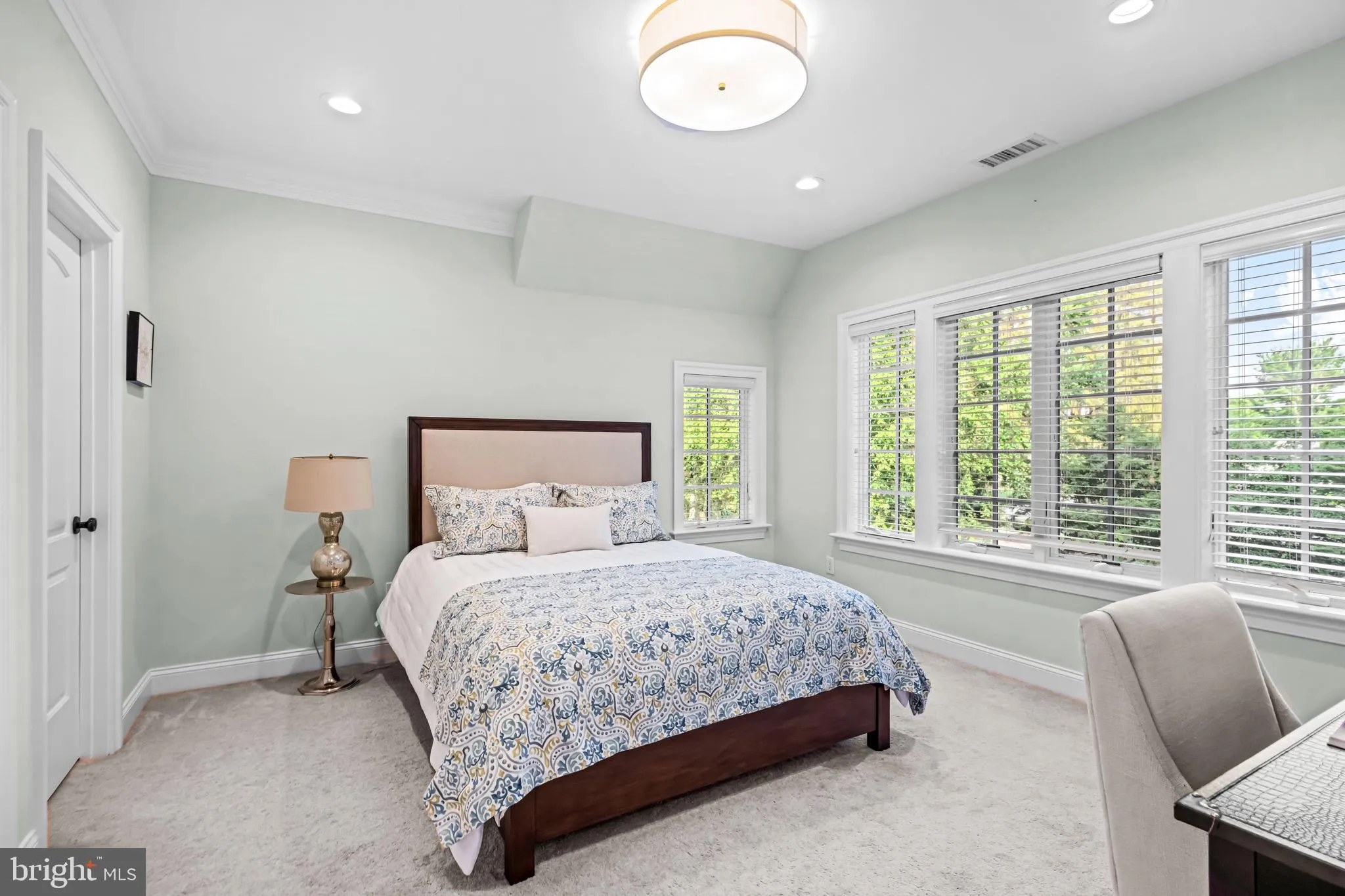 Newtown Square, Pennsylvania 19073, United States, 5 Bedrooms Bedrooms, ,7 BathroomsBathrooms,Residential,Pending,156579