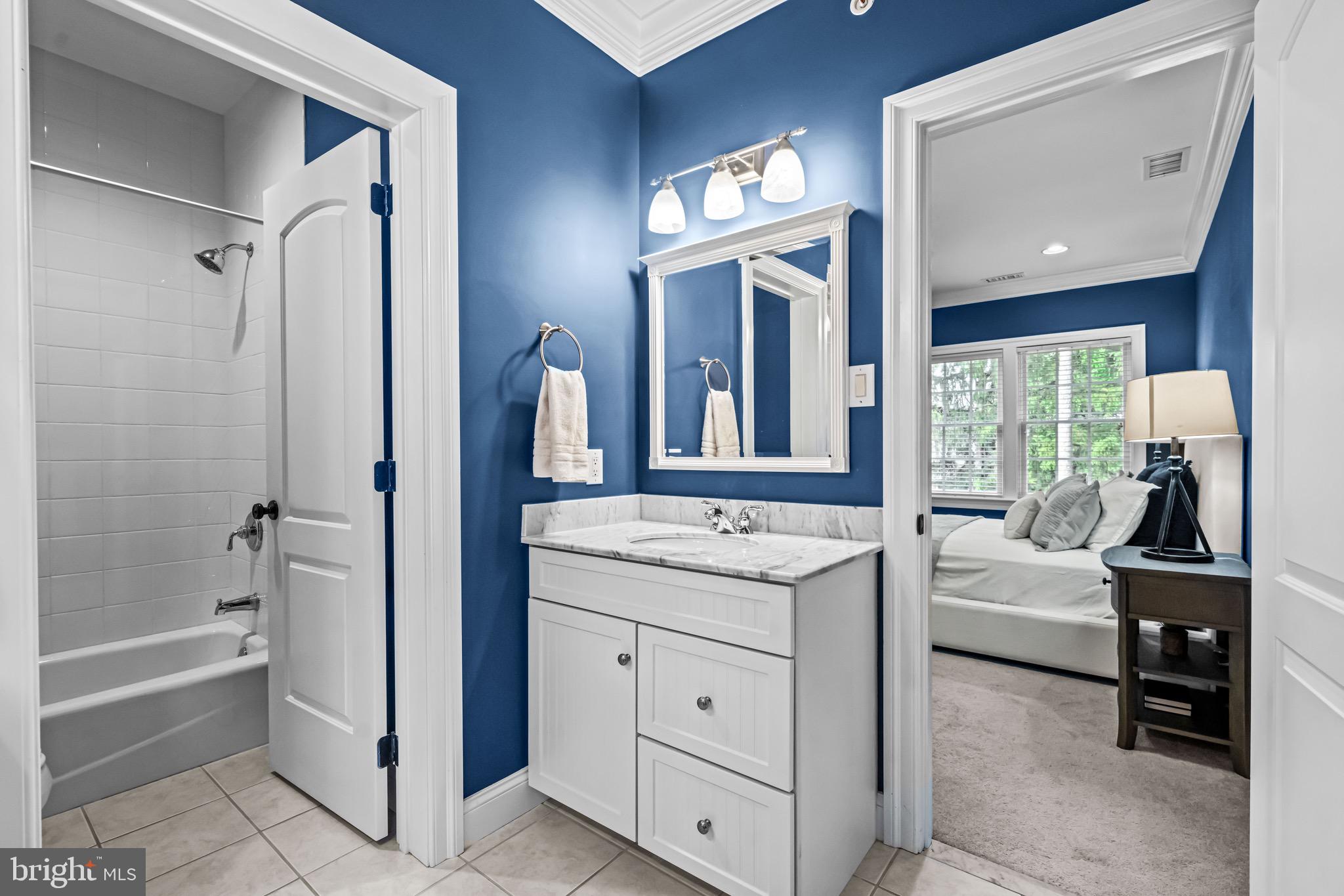 ARONIMINK - Residential