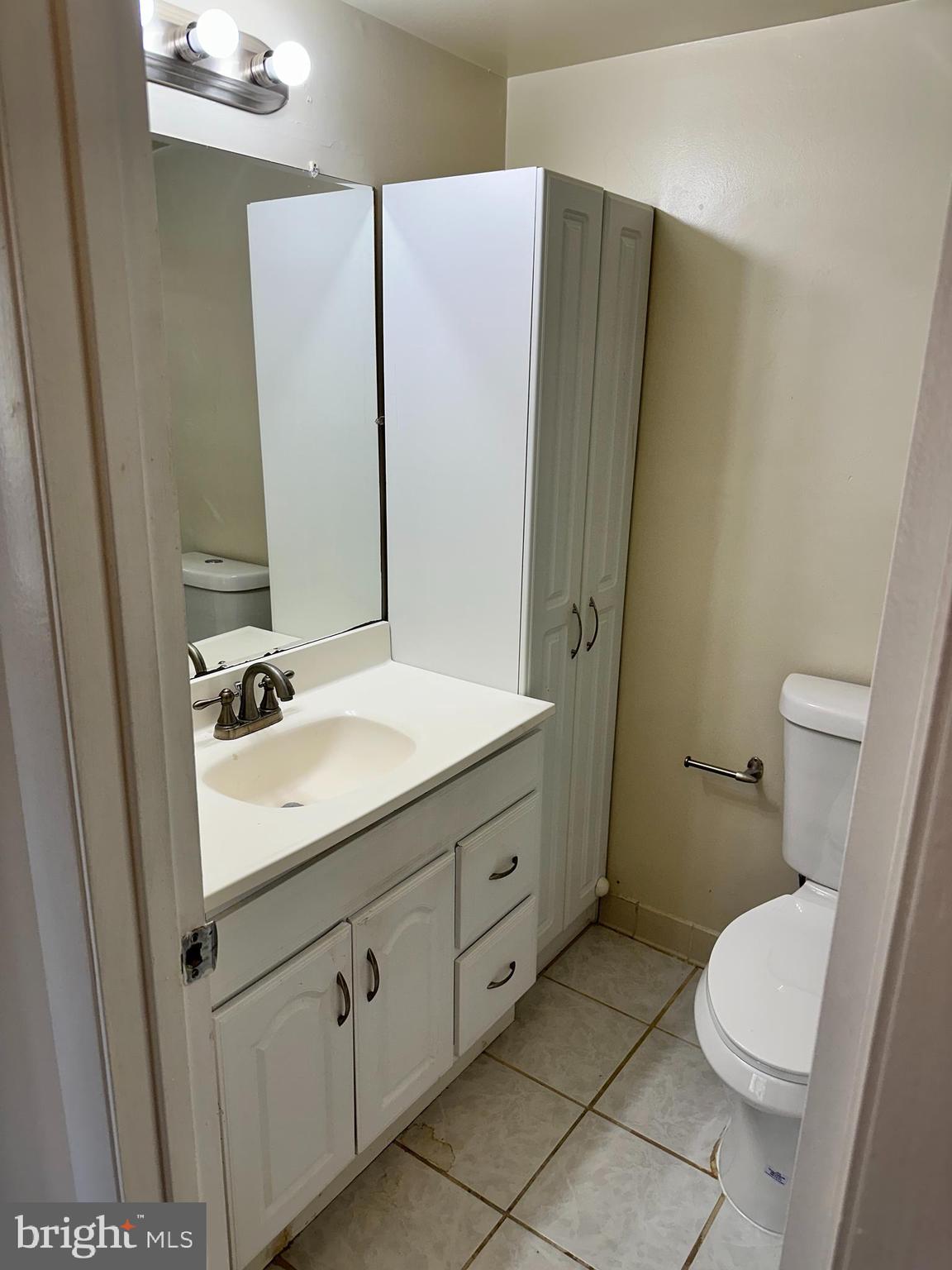 BETHESDA PARK - Residential Lease