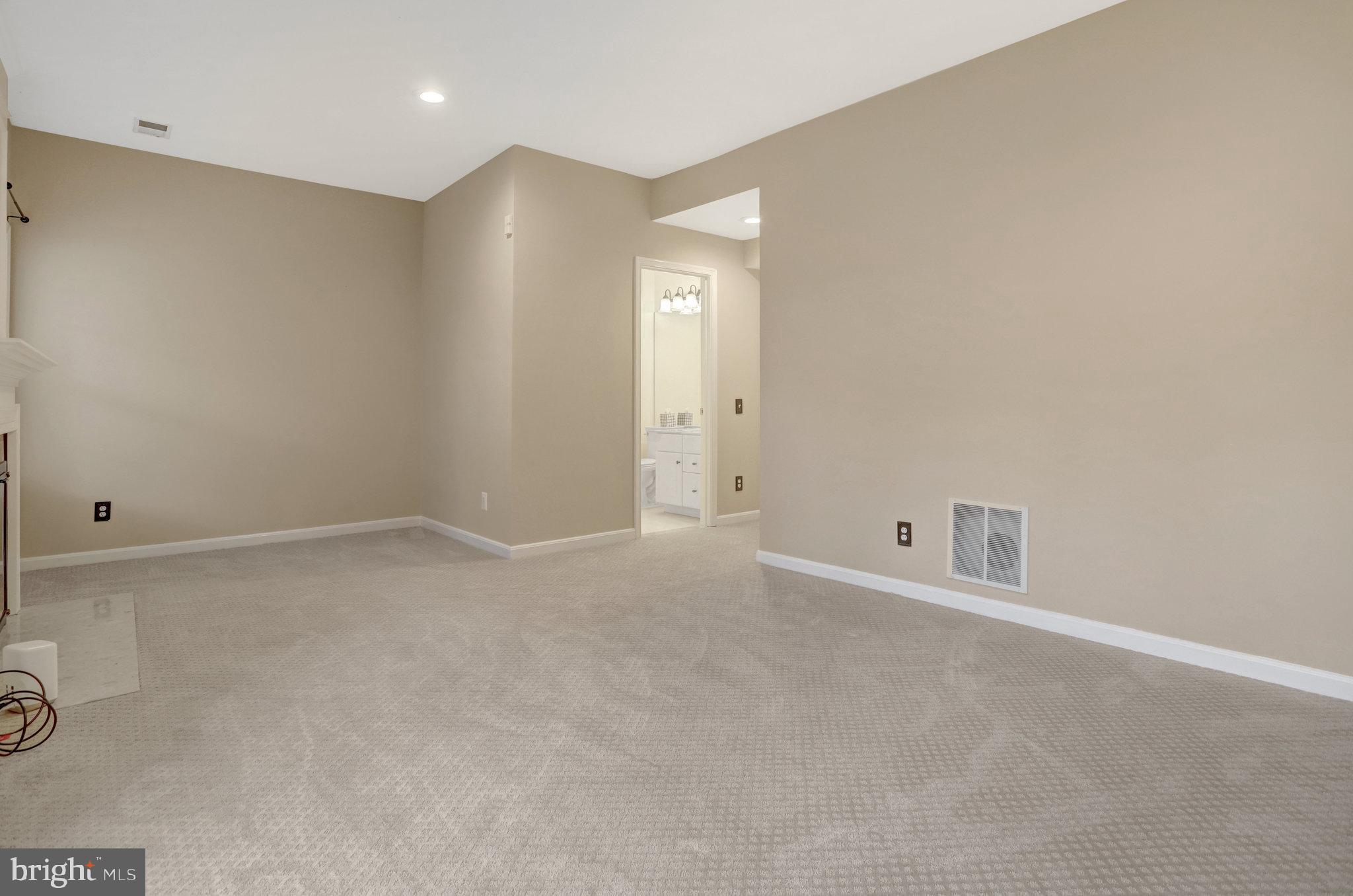 LANDS OF QUAKER VILLAGE - Residential