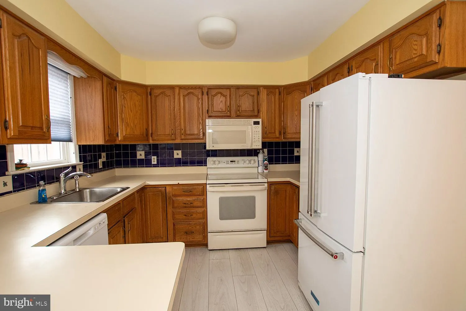 Philadelphia, Pennsylvania 19144, United States, 3 Bedrooms Bedrooms, ,4 BathroomsBathrooms,Residential,Pending,100436