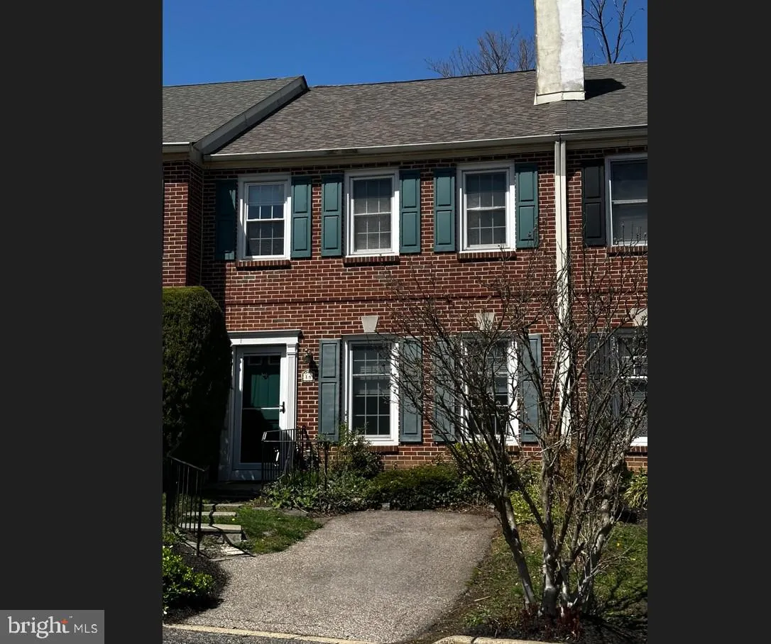 Philadelphia, Pennsylvania 19144, United States, 3 Bedrooms Bedrooms, ,4 BathroomsBathrooms,Residential,Pending,100436