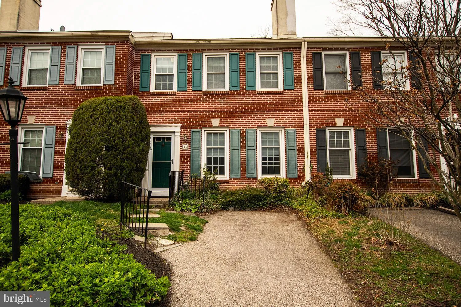 Philadelphia, Pennsylvania 19144, United States, 3 Bedrooms Bedrooms, ,4 BathroomsBathrooms,Residential,Pending,100436