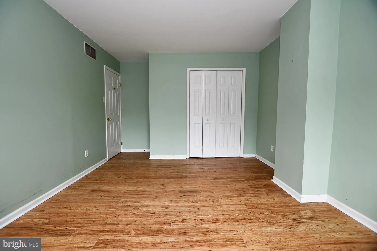 Philadelphia, Pennsylvania 19144, United States, 3 Bedrooms Bedrooms, ,4 BathroomsBathrooms,Residential,Pending,100436