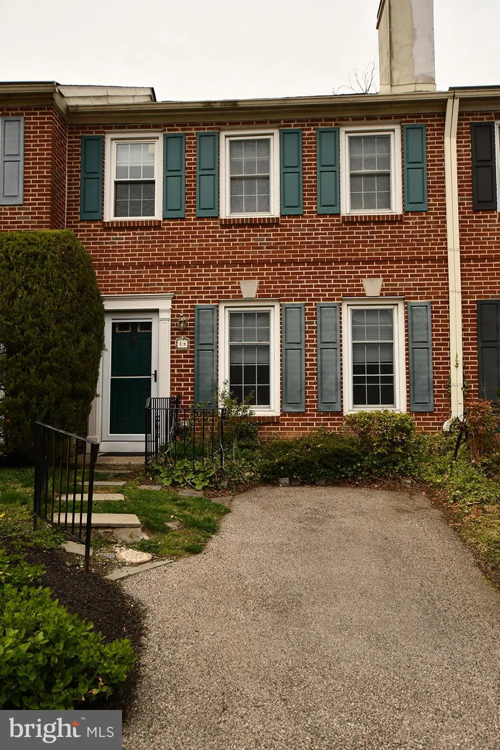 Philadelphia, Pennsylvania 19144, United States, 3 Bedrooms Bedrooms, ,4 BathroomsBathrooms,Residential,Pending,100436