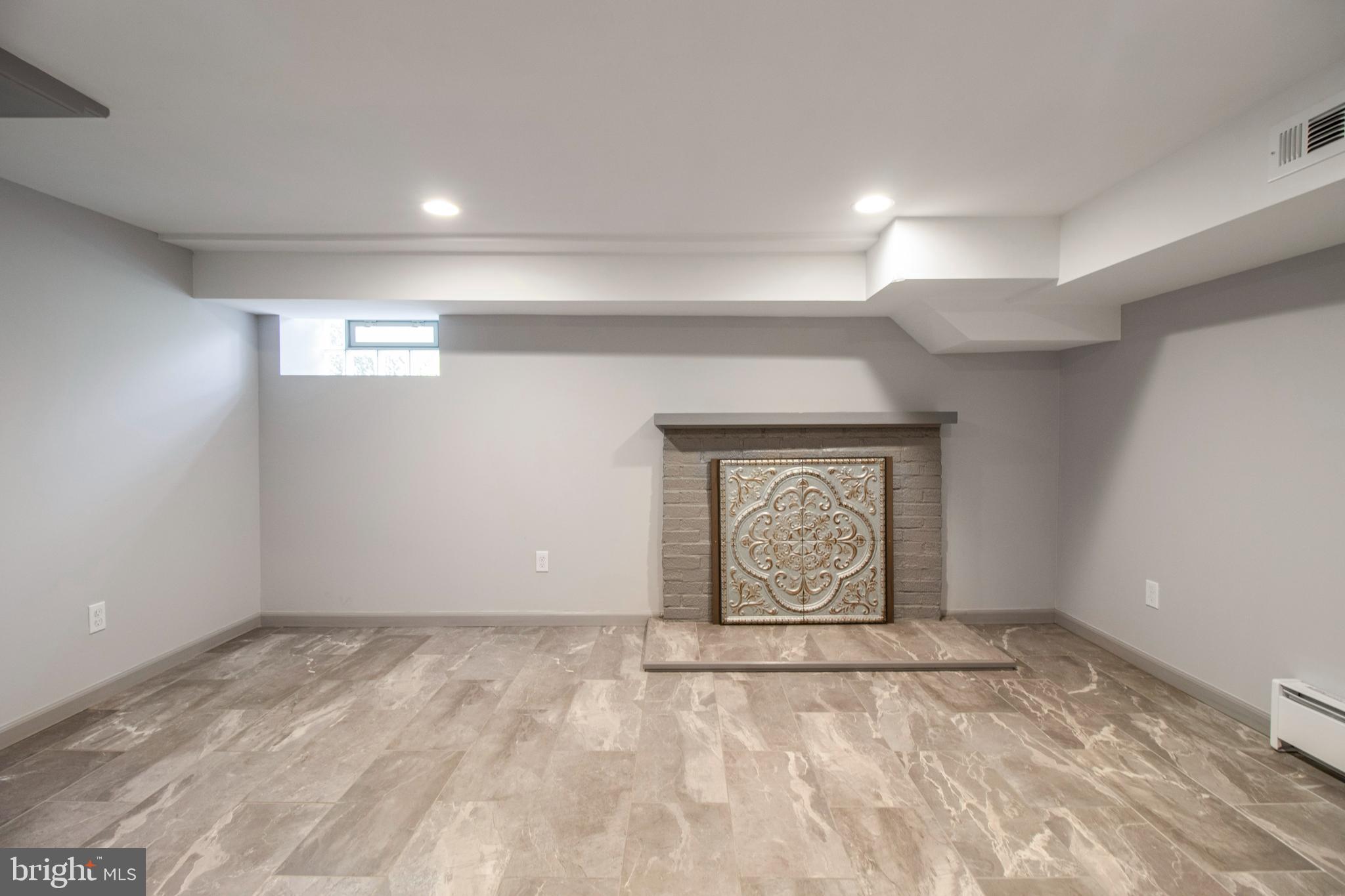 CHESWOLDE - Residential Lease