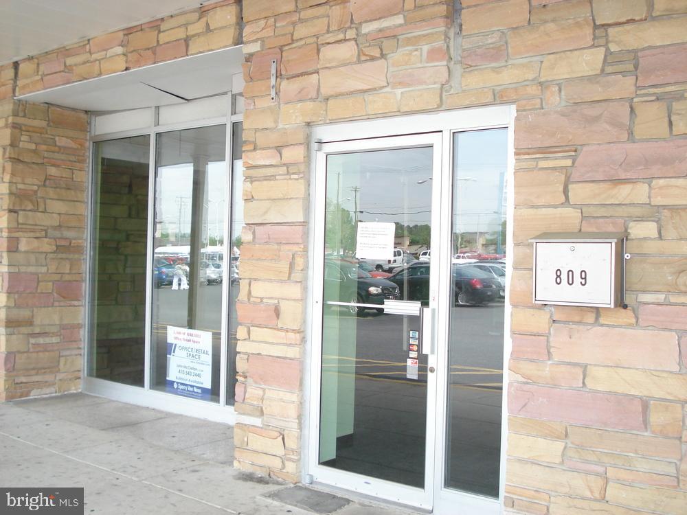 809 S SALISBURY BOULEVARD 809