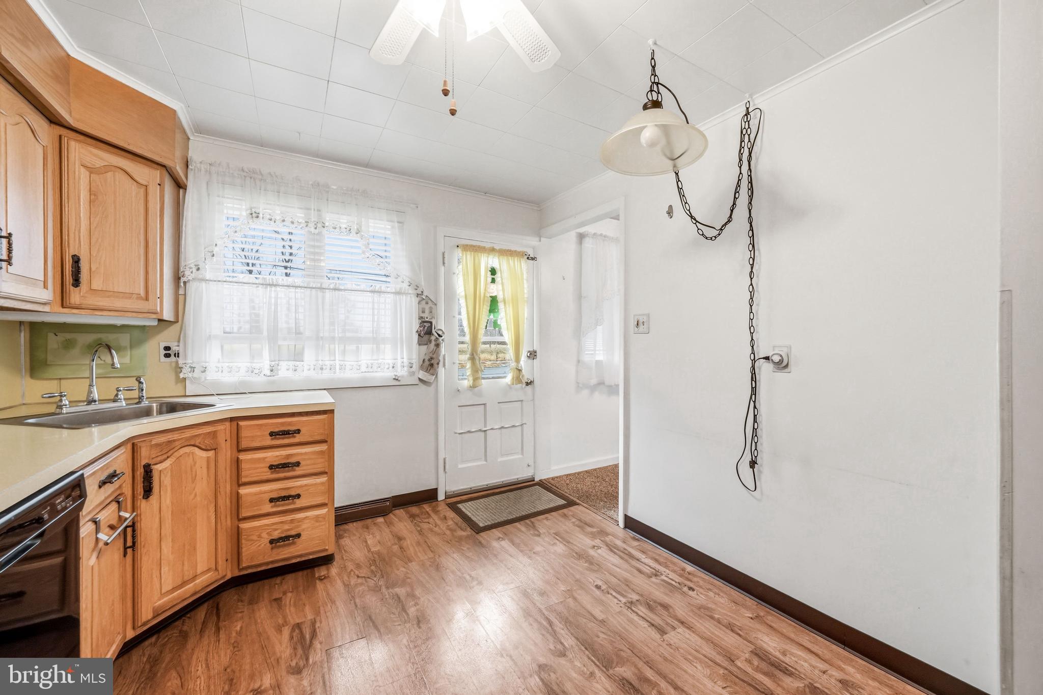 BUSTLETON - Residential