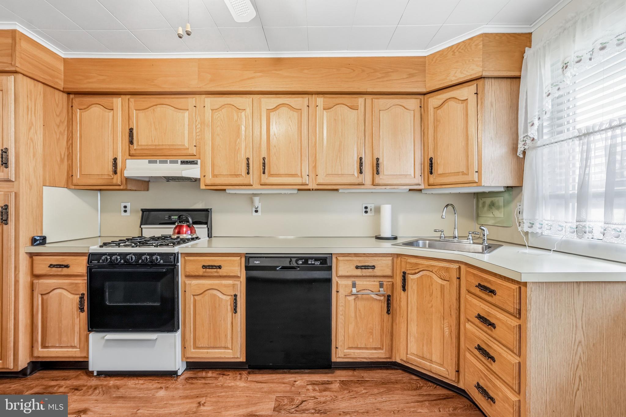 BUSTLETON - Residential