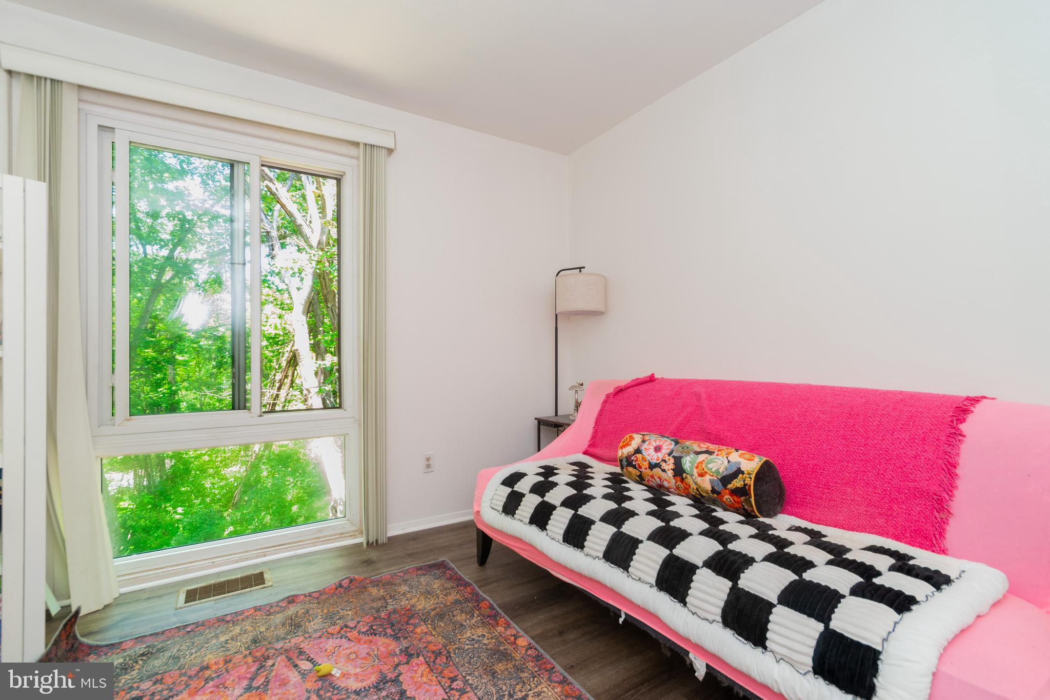 OAKLAND MILLS - Residential