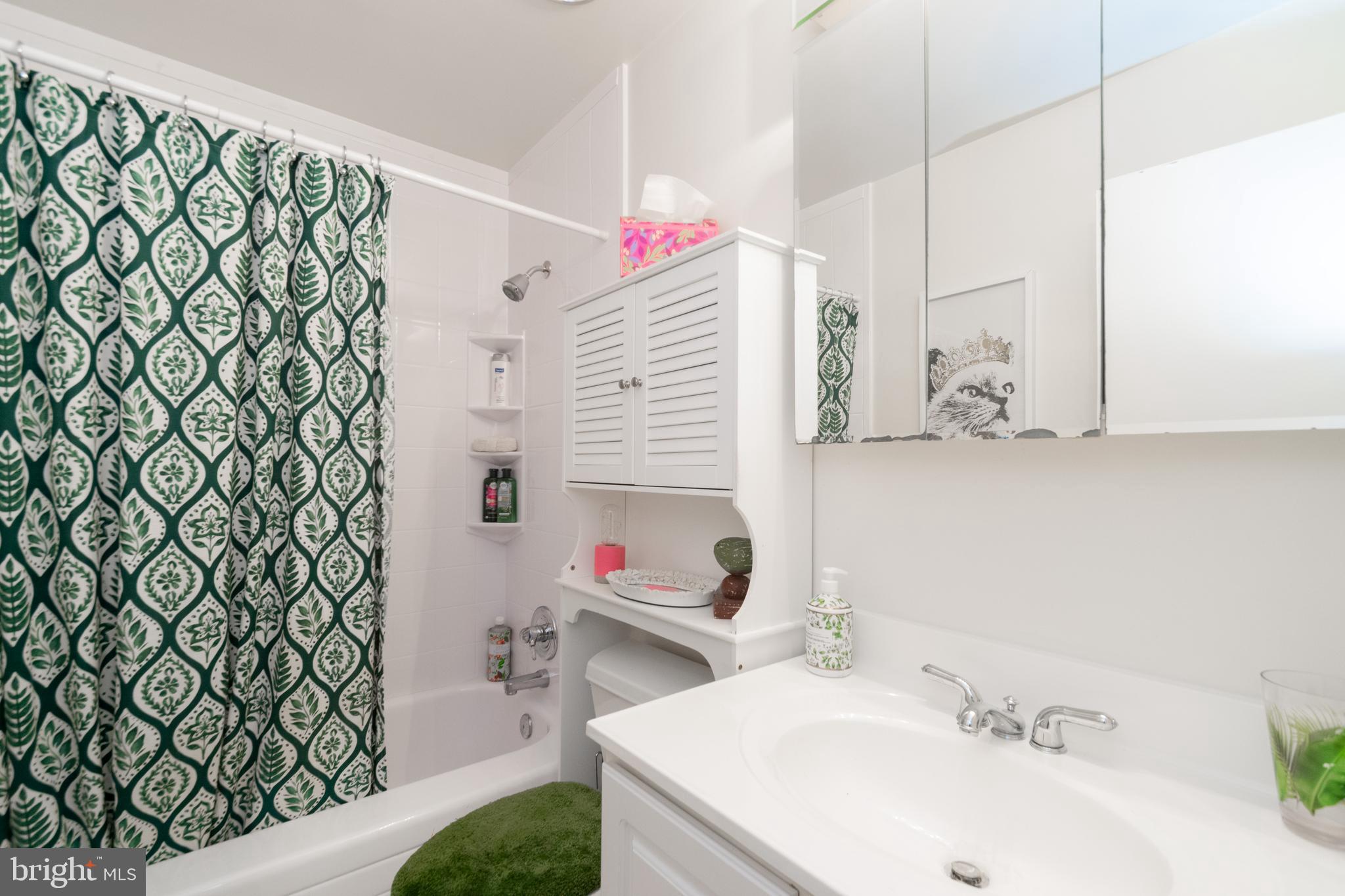 OAKLAND MILLS - Residential