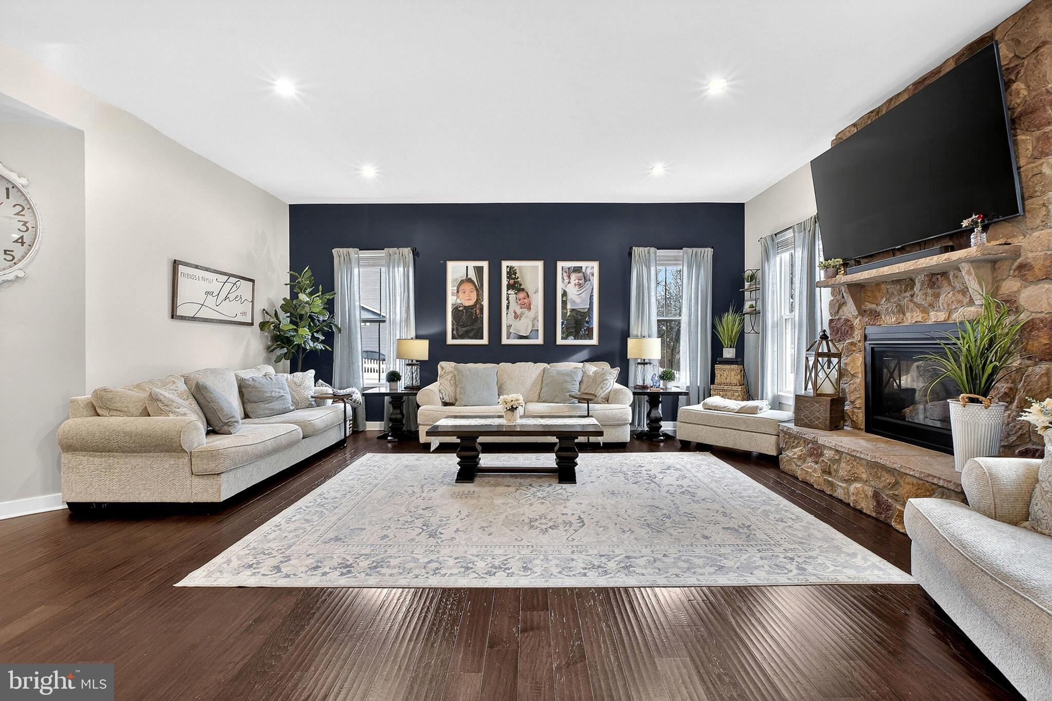 PARKSIDE - Residential