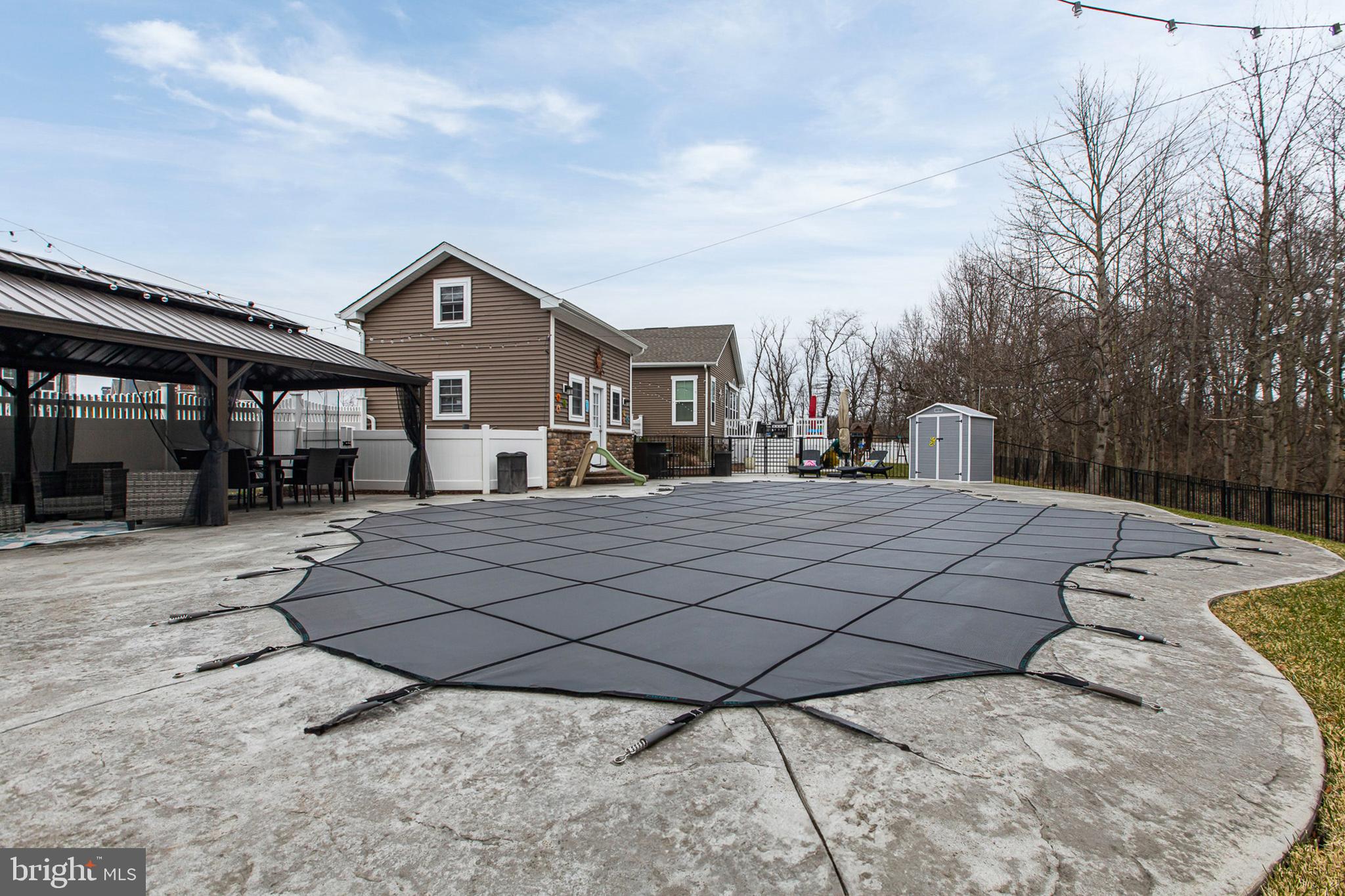 PARKSIDE - Residential