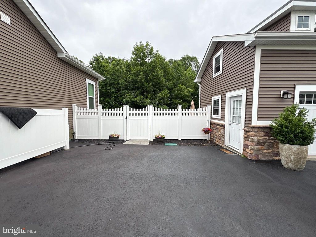 Photo of 836 Sweet Birch Drive, MIDDLETOWN, DE 19709 (MLS # DENC2095326)