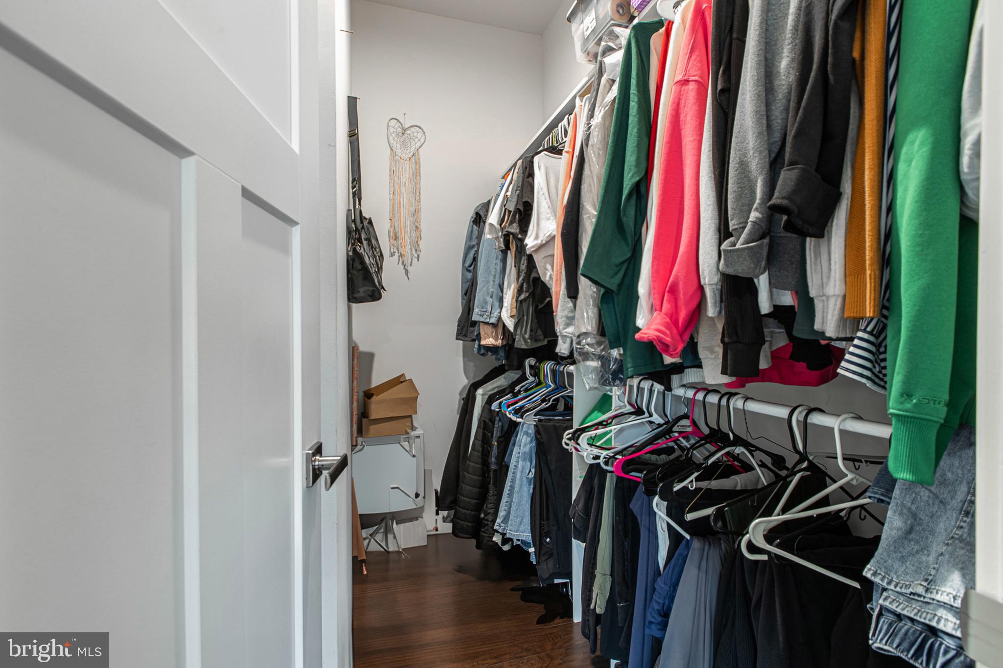 PARKSIDE - Residential