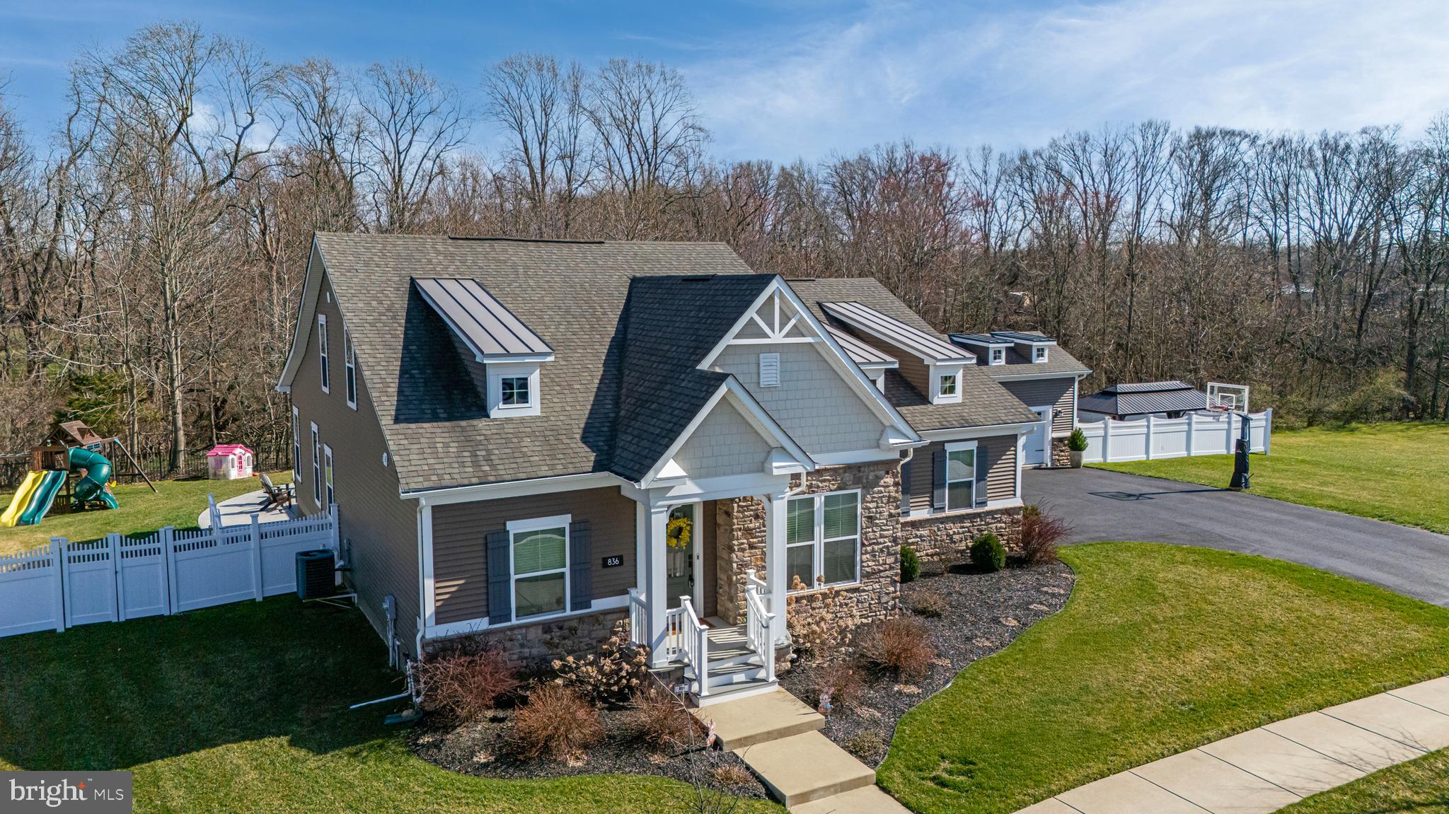 PARKSIDE - Residential