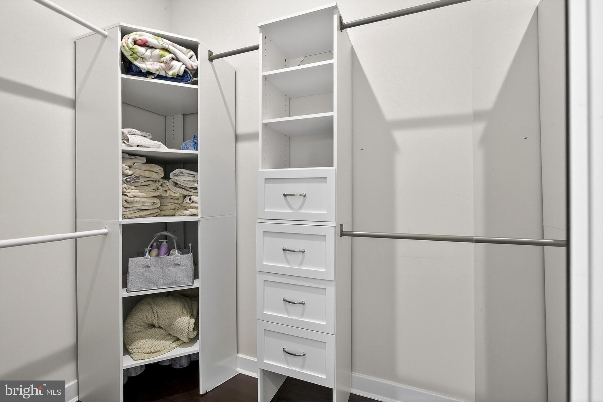 PARKSIDE - Residential