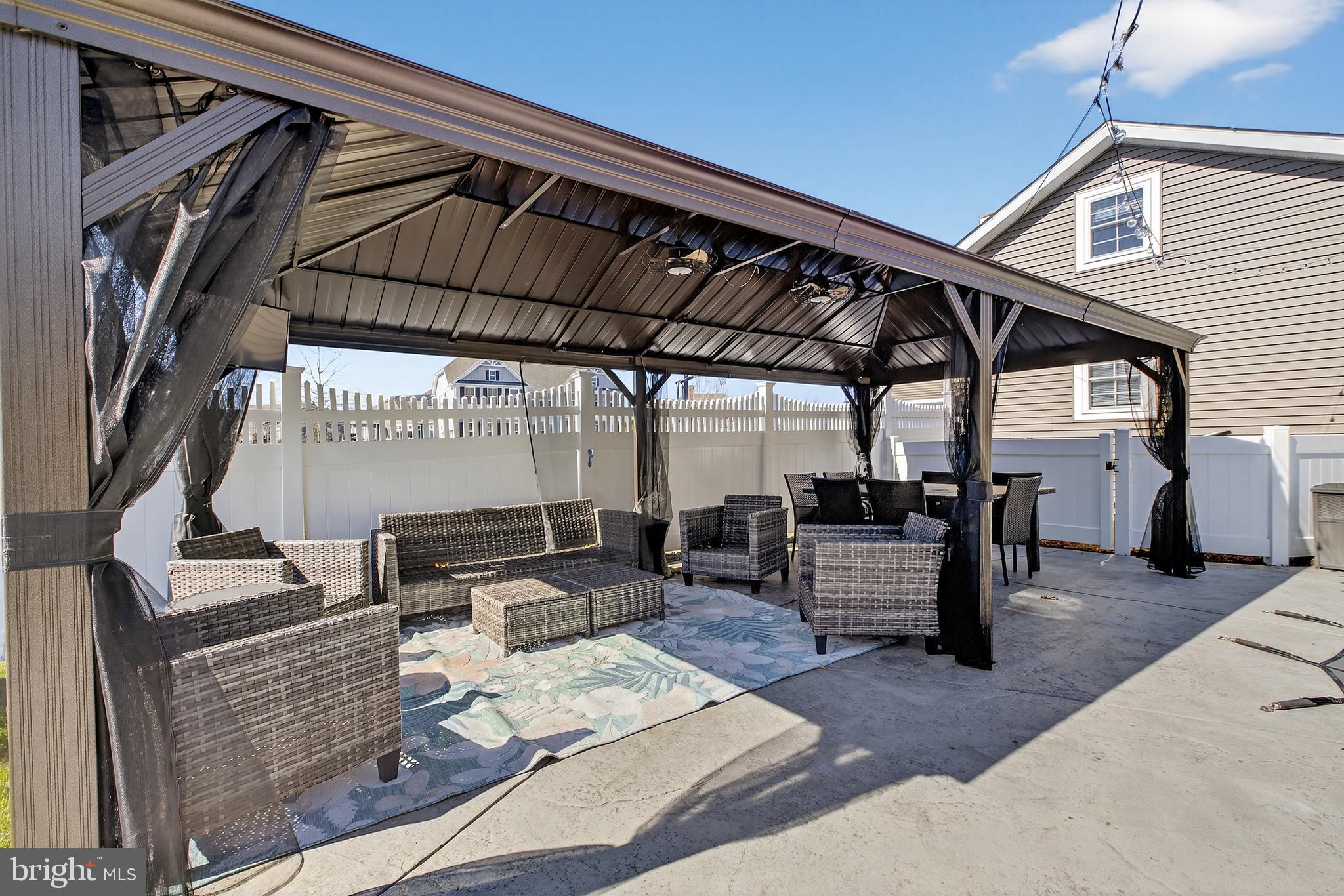 PARKSIDE - Residential