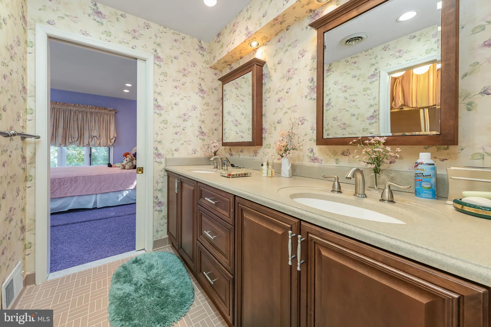 Cherry Hill, New Jersey 08003, United States, 5 Bedrooms Bedrooms, ,5 BathroomsBathrooms,Residential,Active,233967