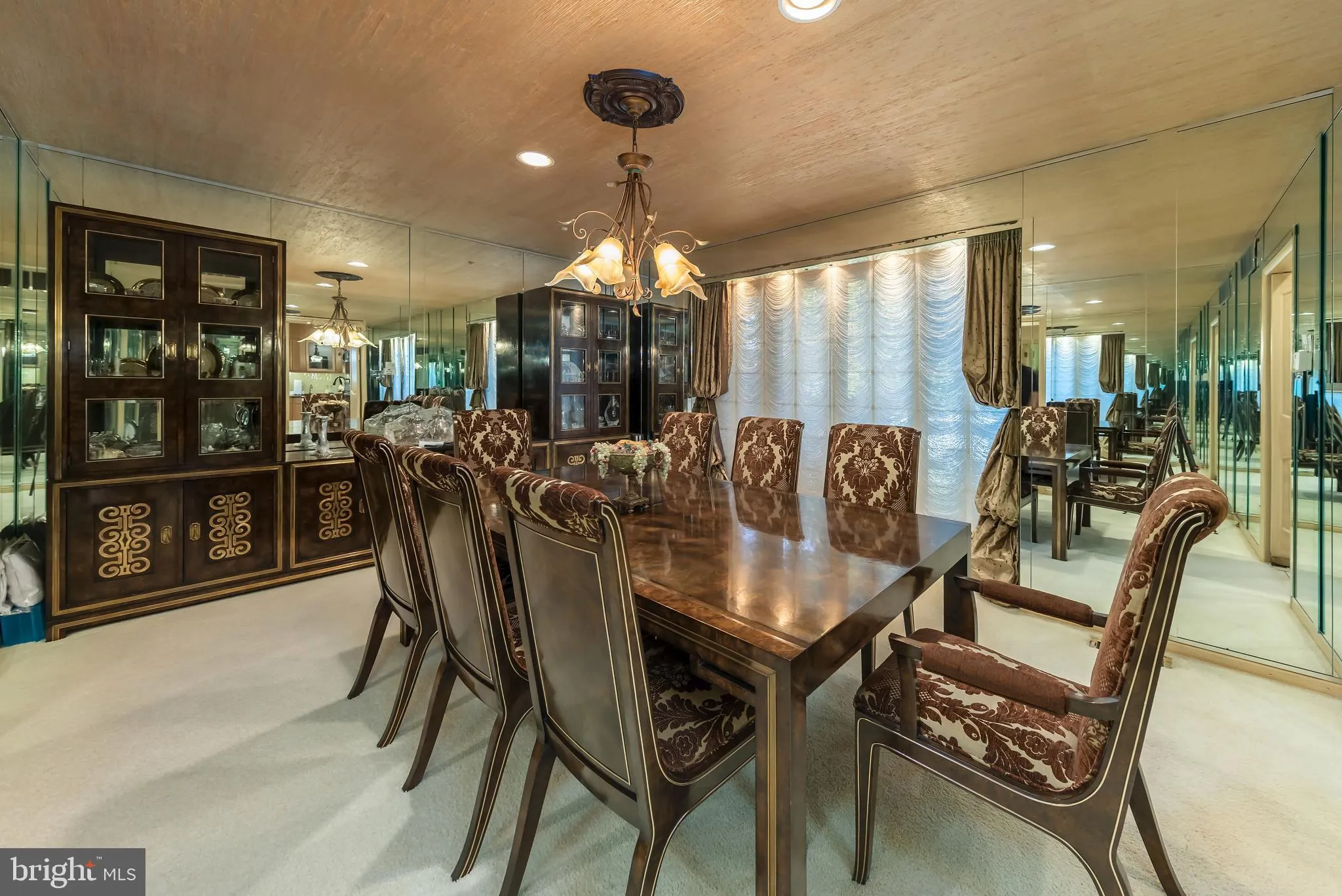 Cherry Hill, New Jersey 08003, United States, 5 Bedrooms Bedrooms, ,5 BathroomsBathrooms,Residential,Active,233967