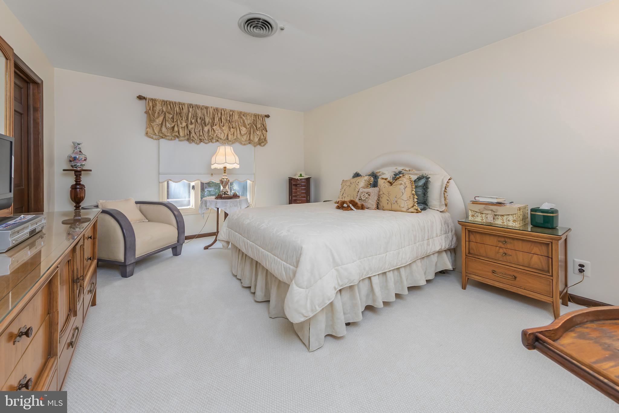 WOODCREST - Residential