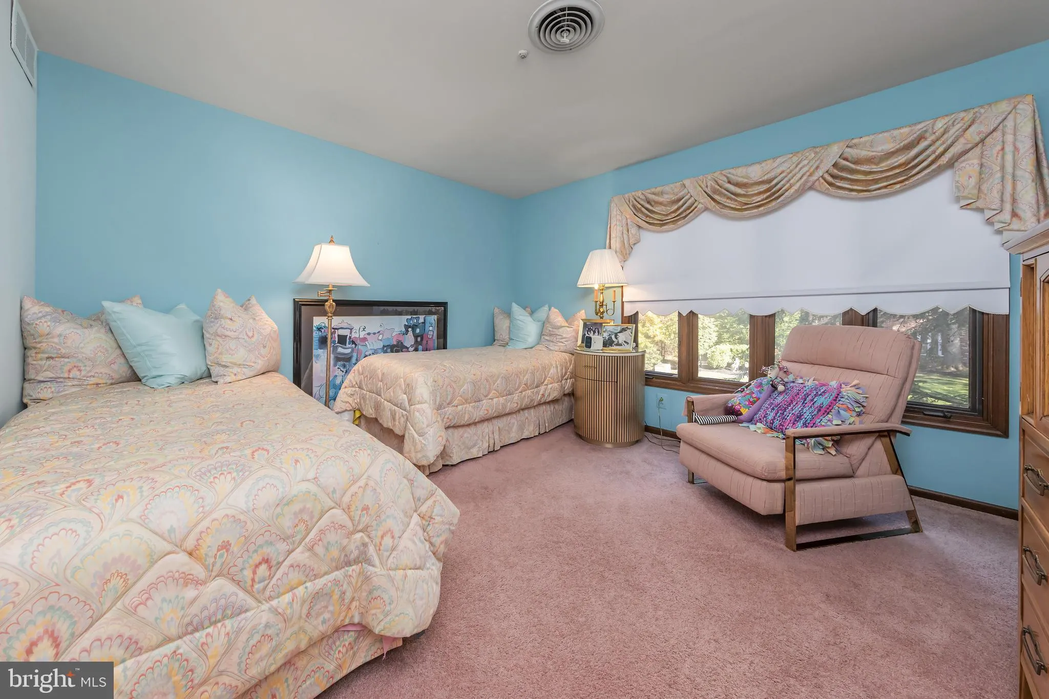 Cherry Hill, New Jersey 08003, United States, 5 Bedrooms Bedrooms, ,5 BathroomsBathrooms,Residential,Active,233967