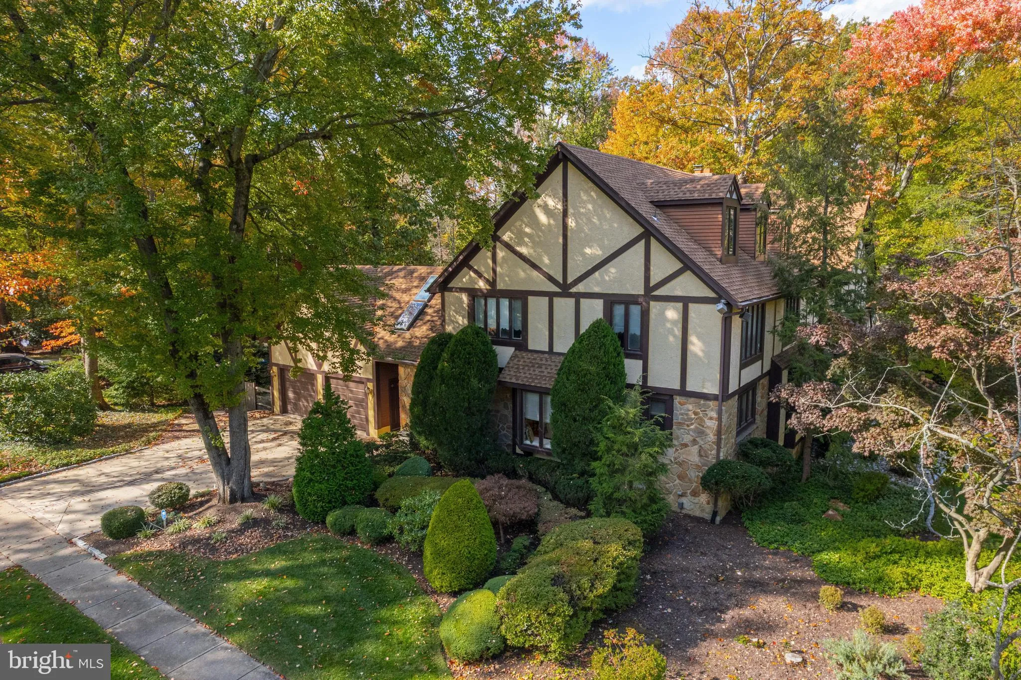 Cherry Hill, New Jersey 08003, United States, 5 Bedrooms Bedrooms, ,5 BathroomsBathrooms,Residential,Active,233967