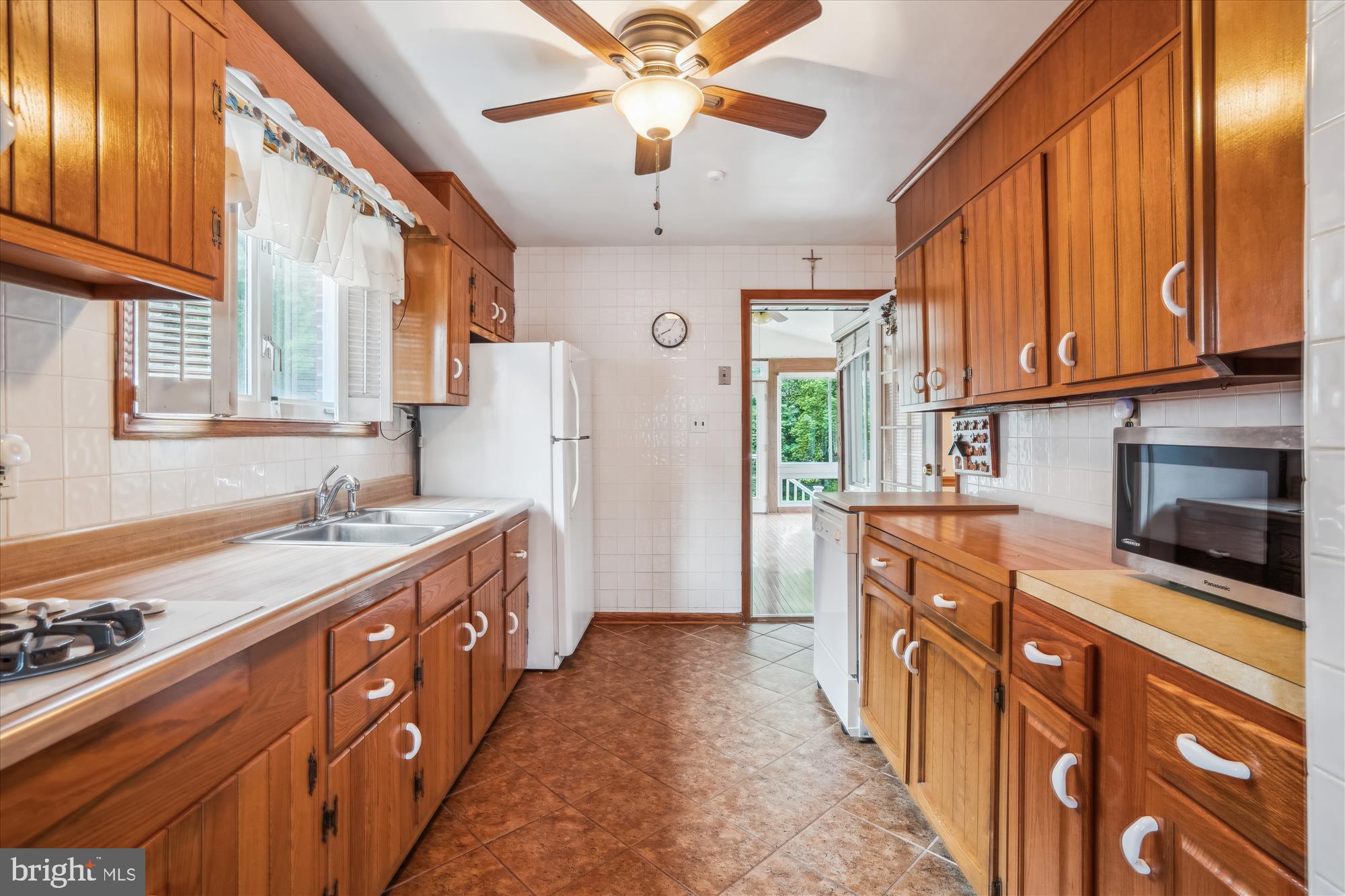 218 DALE ROAD