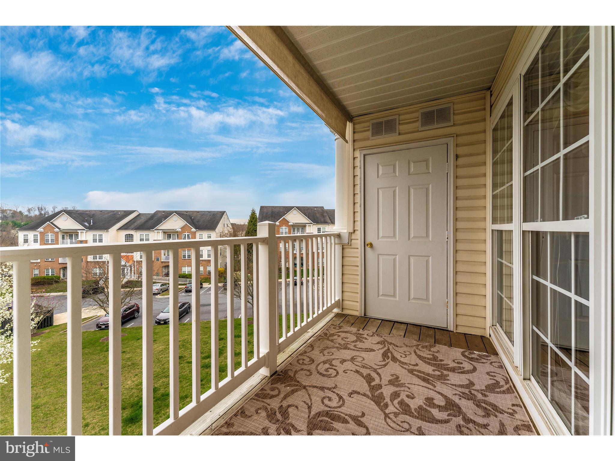 HAMPTON COURT II - Residential