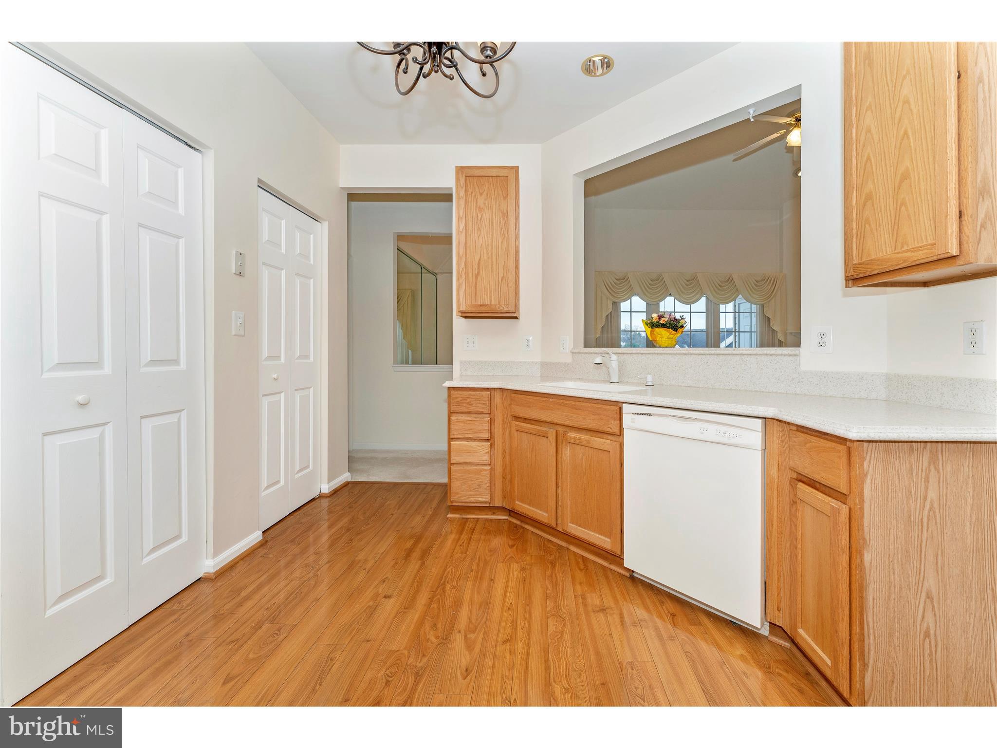 HAMPTON COURT II - Residential