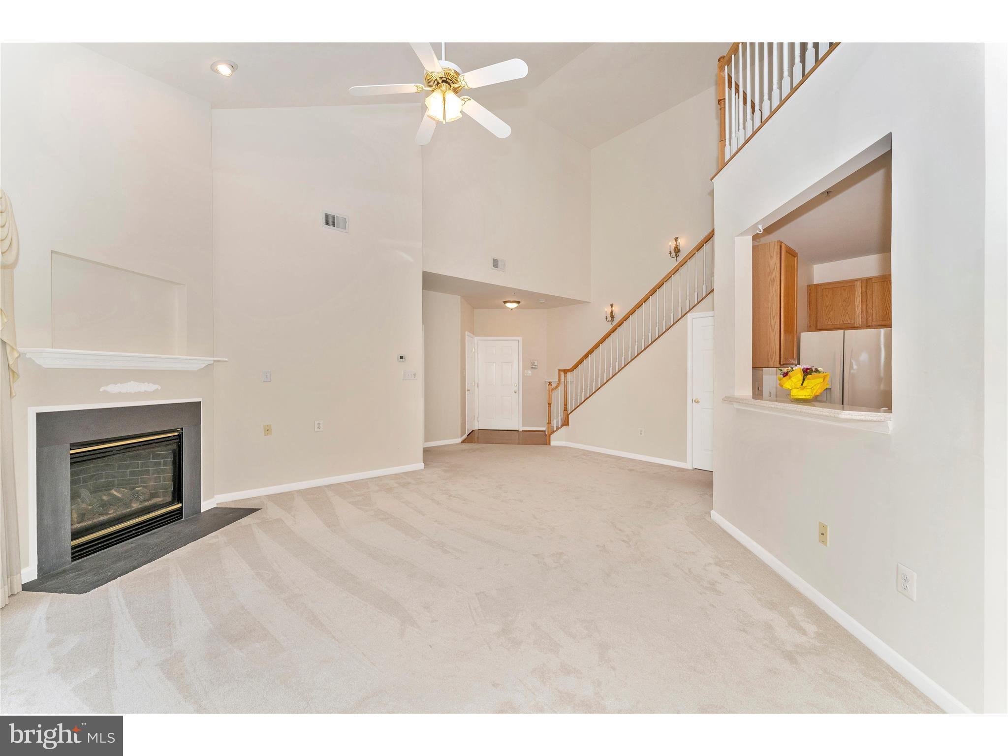 HAMPTON COURT II - Residential