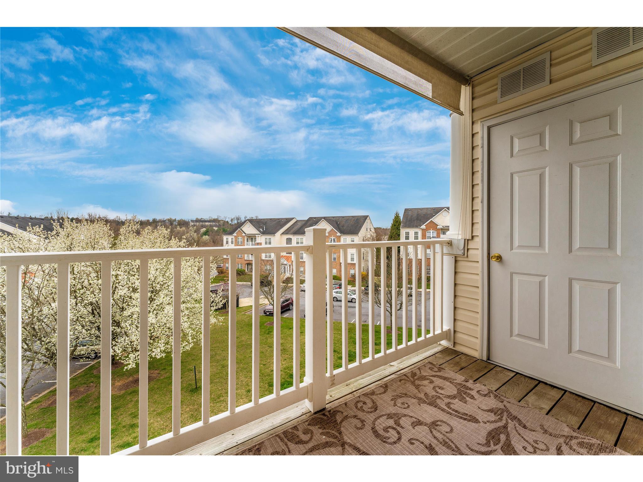 HAMPTON COURT II - Residential