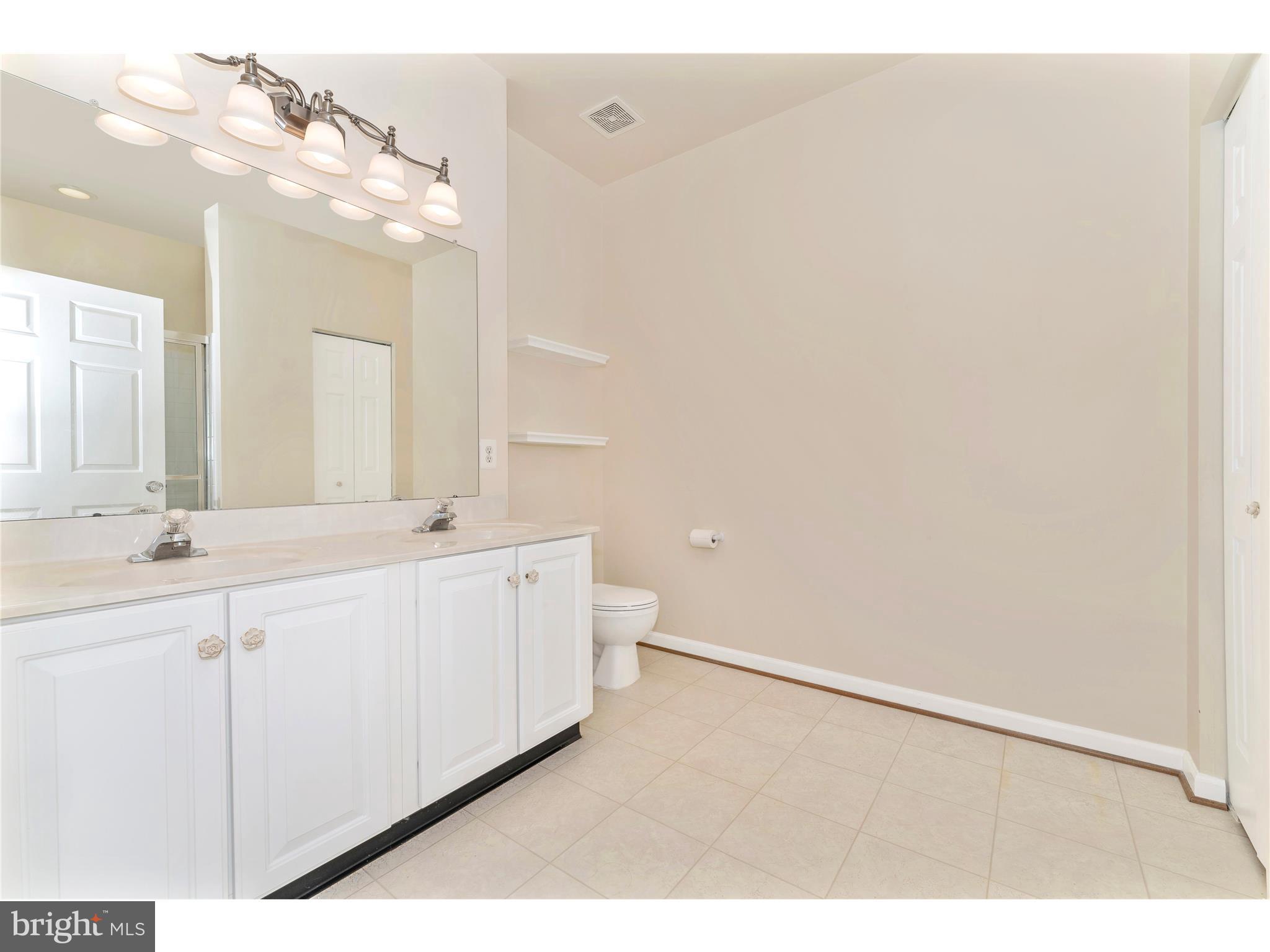 HAMPTON COURT II - Residential