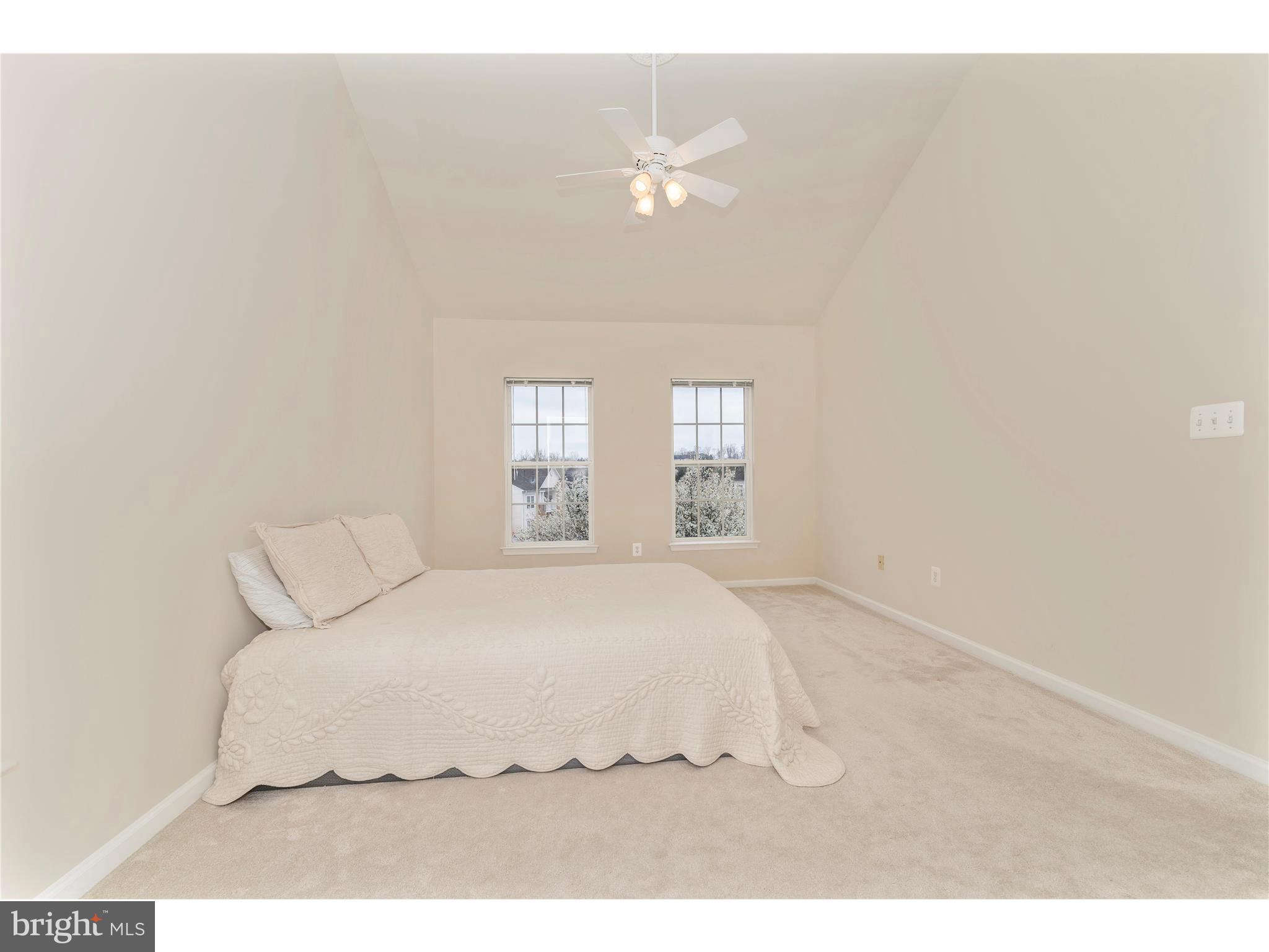 HAMPTON COURT II - Residential