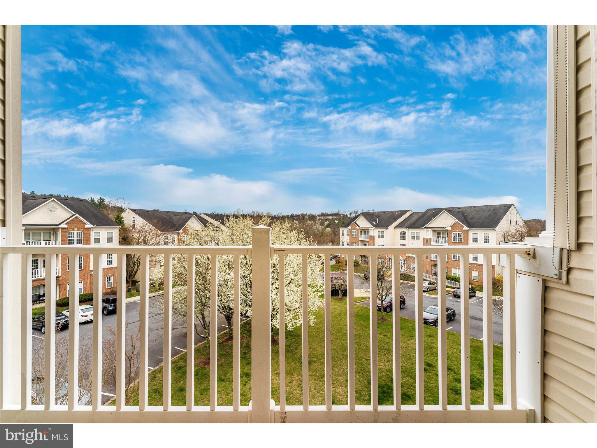 HAMPTON COURT II - Residential