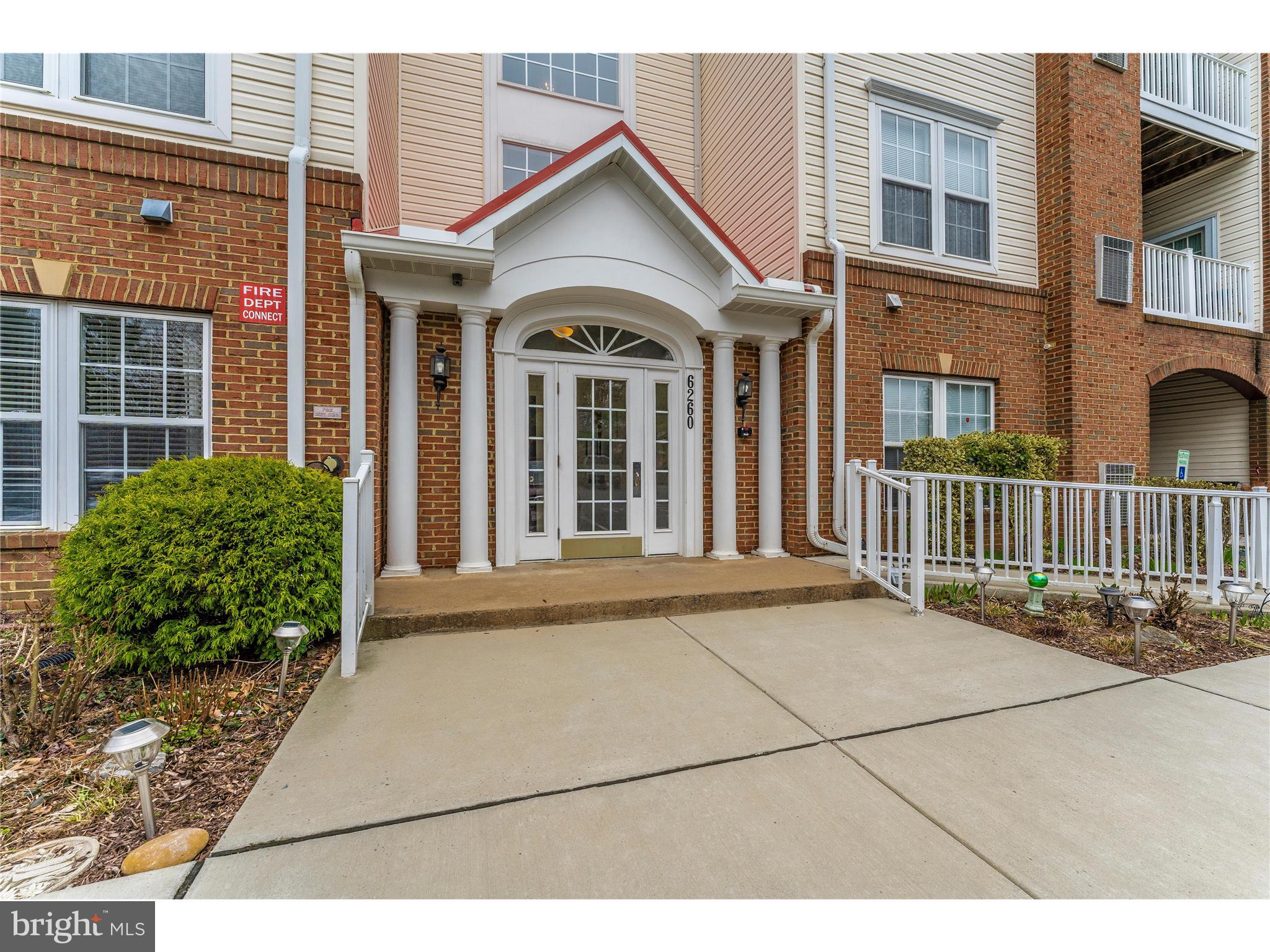 HAMPTON COURT II - Residential